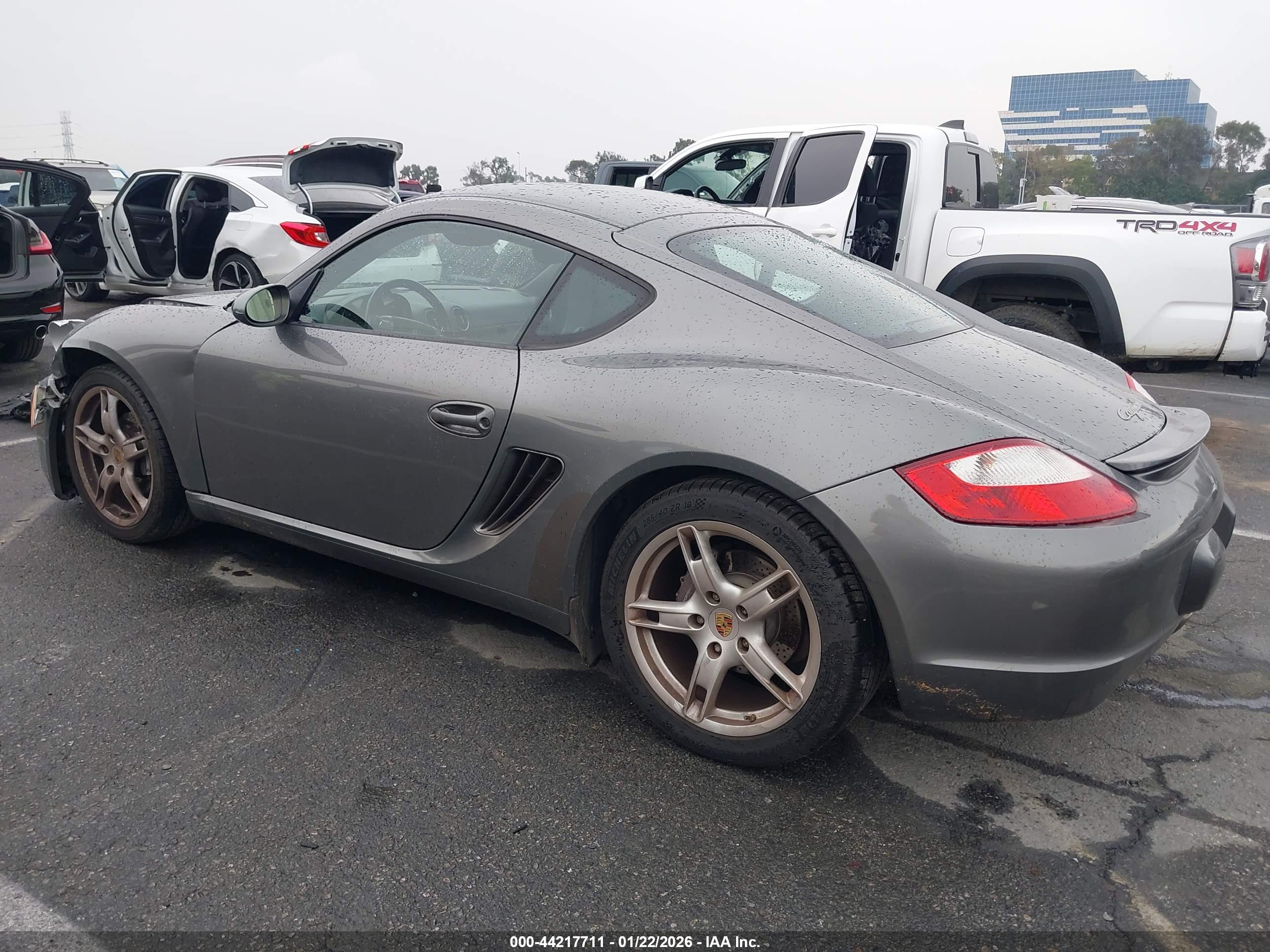 PORSCHE CAYMAN image 3