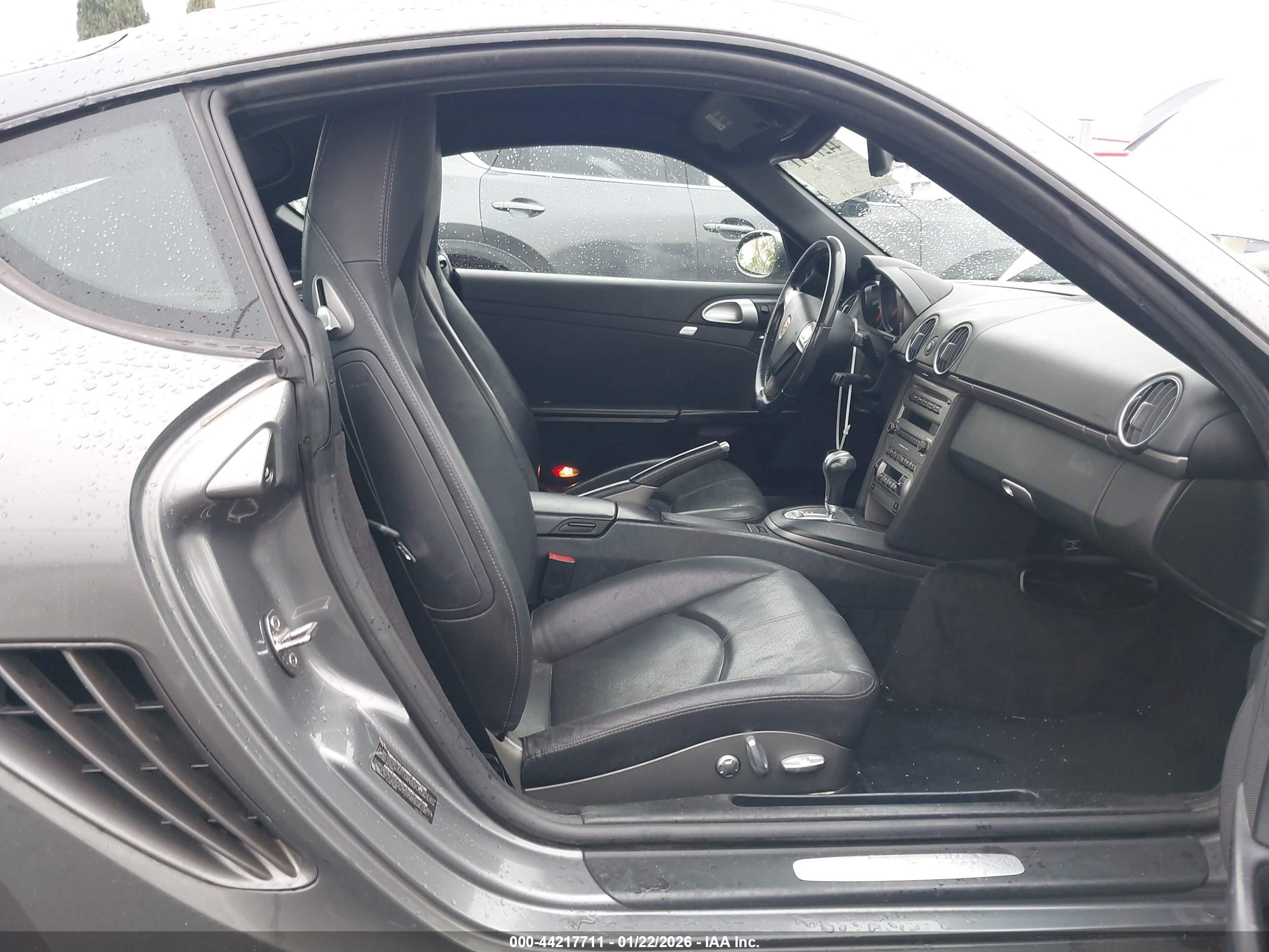 PORSCHE CAYMAN image 5