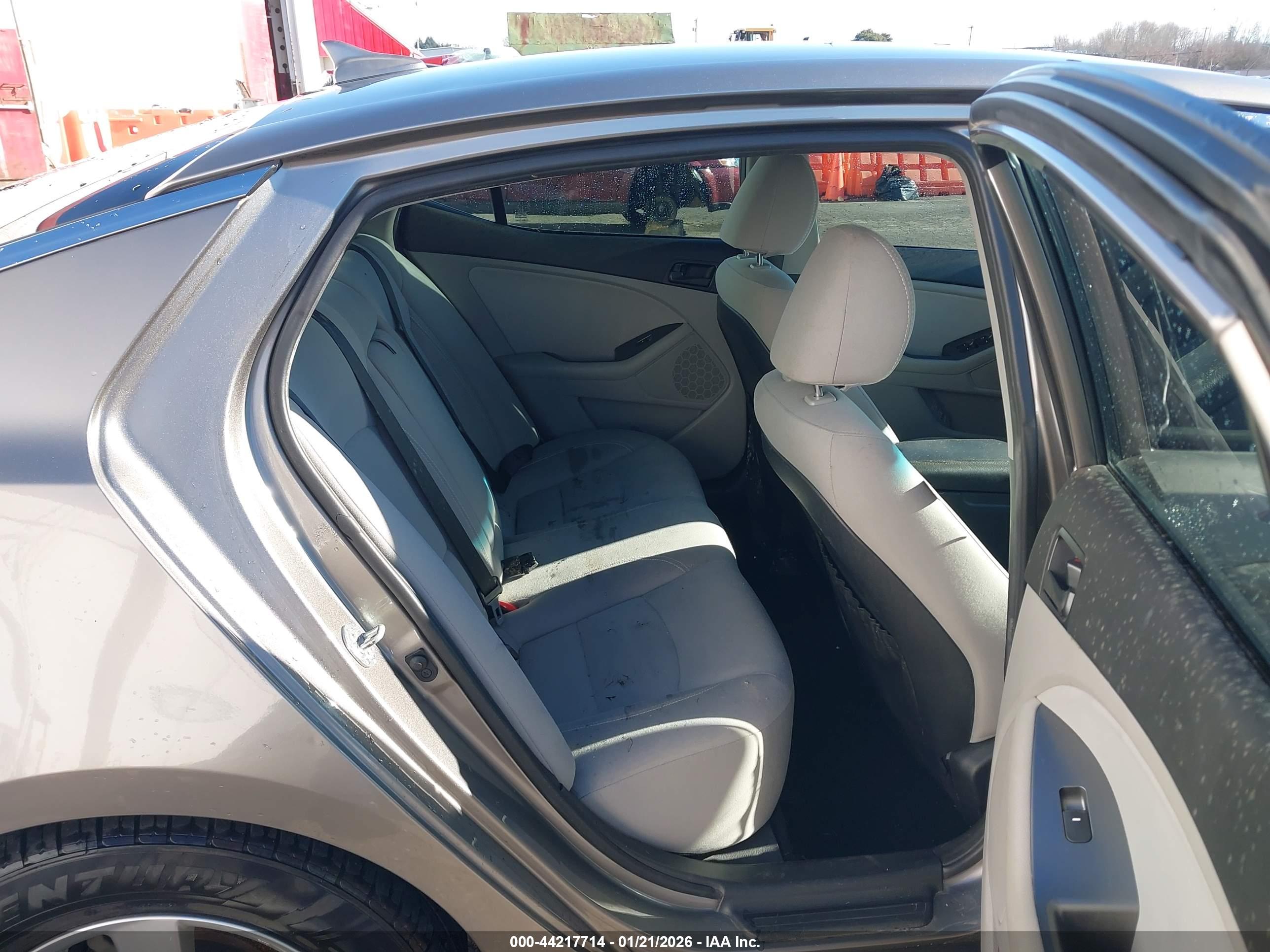 KIA OPTIMA image 8
