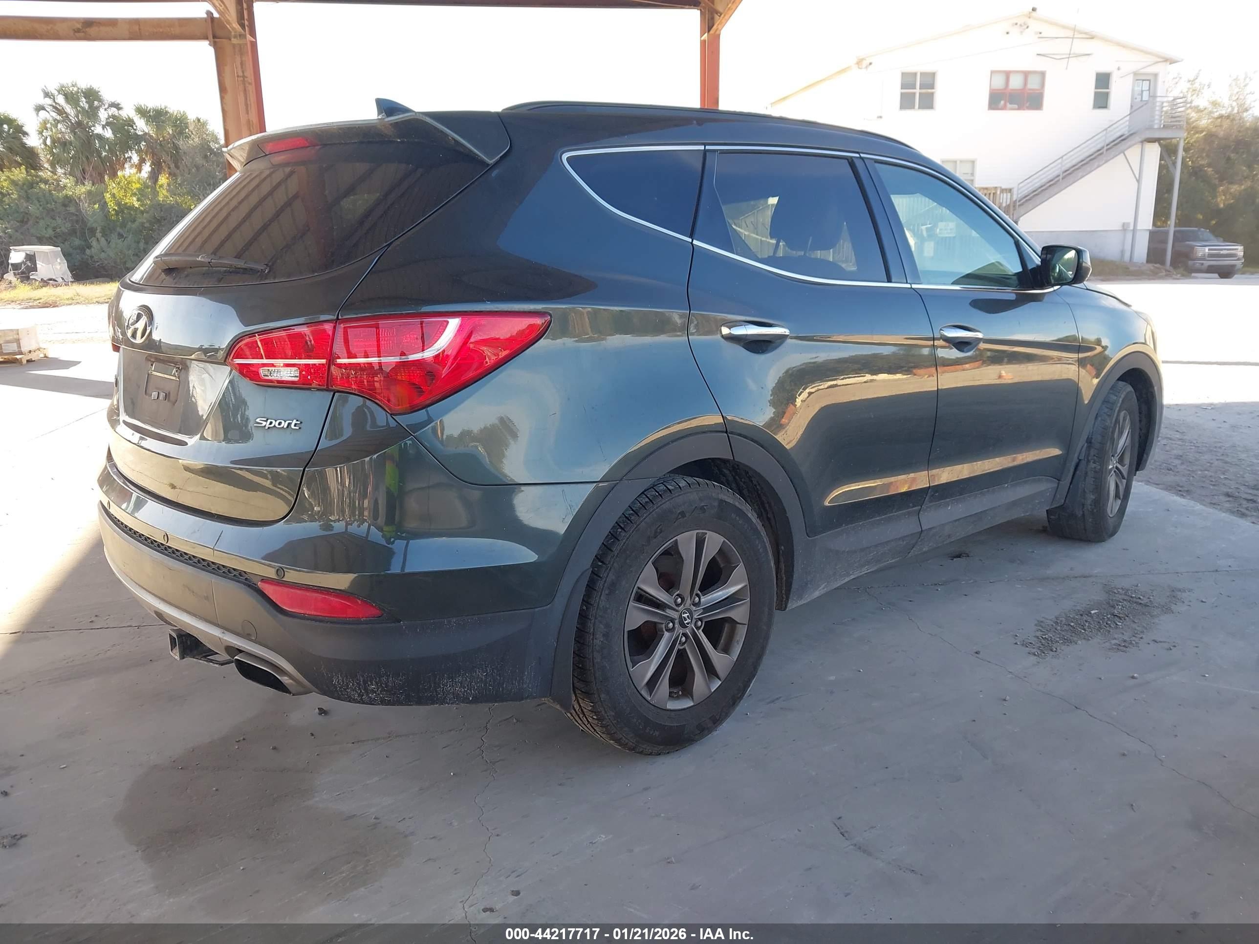 HYUNDAI SANTA image 4