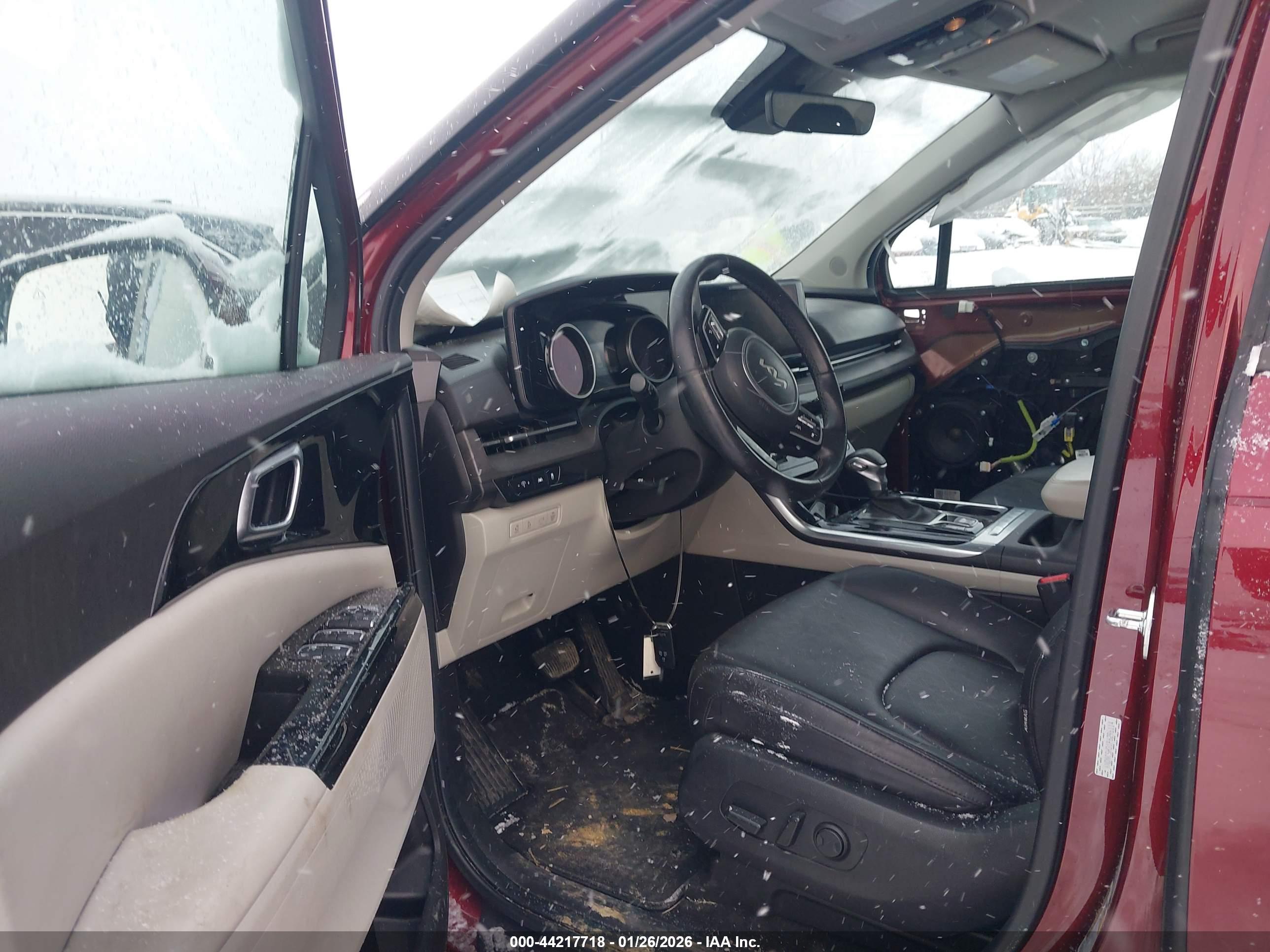 KIA CARNIVAL image 5