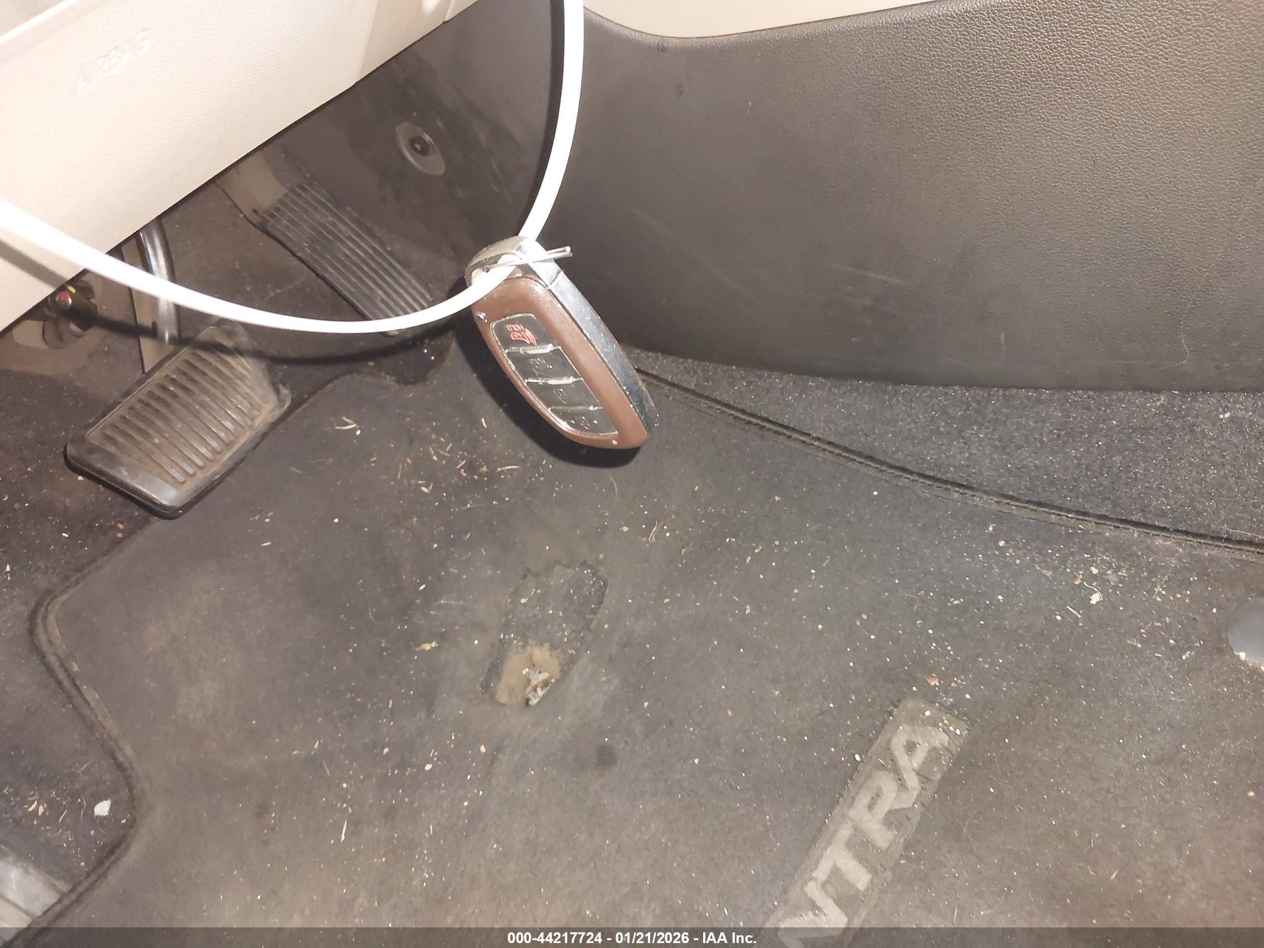 HYUNDAI ELANTRA image 11