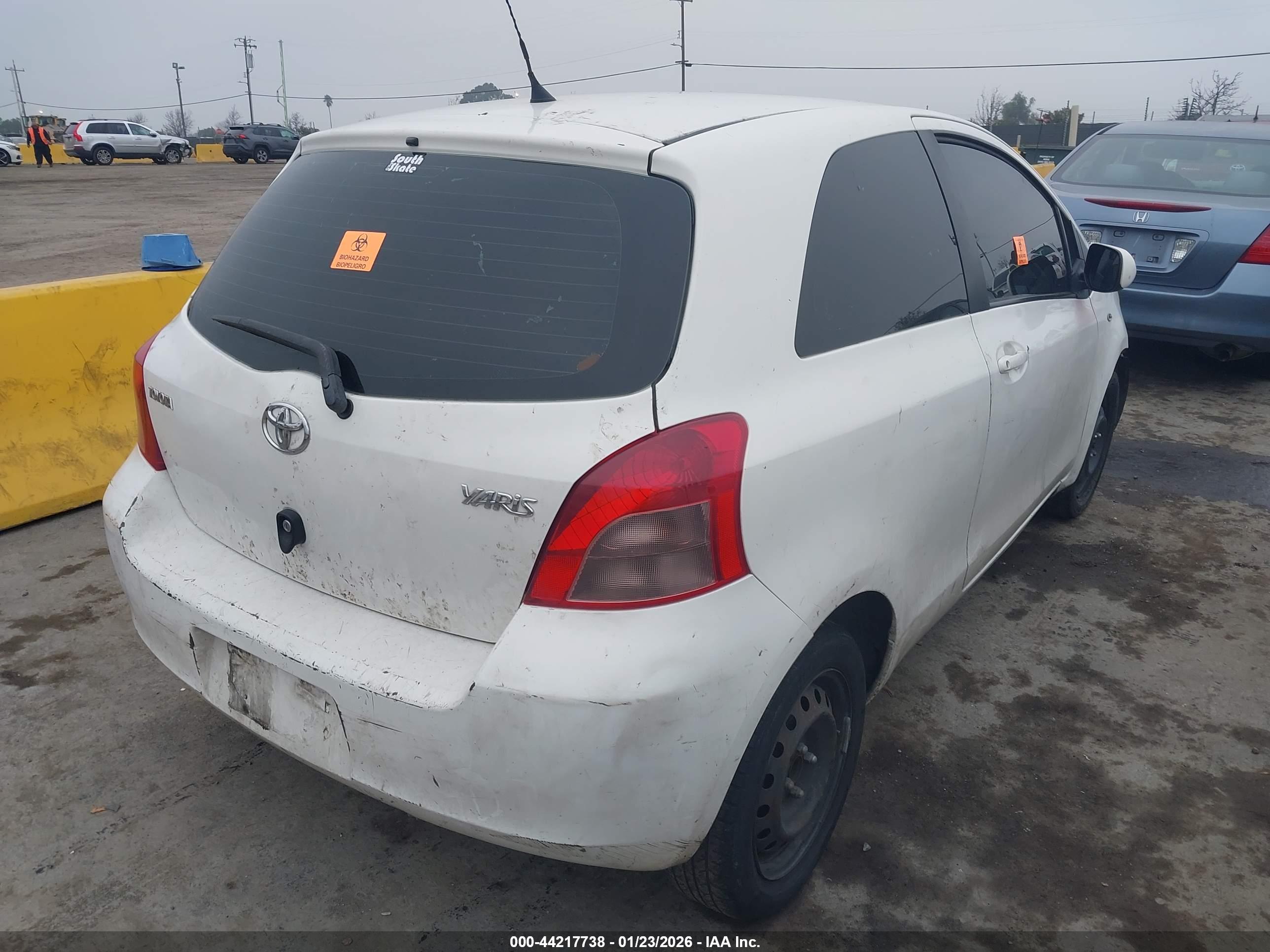 TOYOTA YARIS image 4