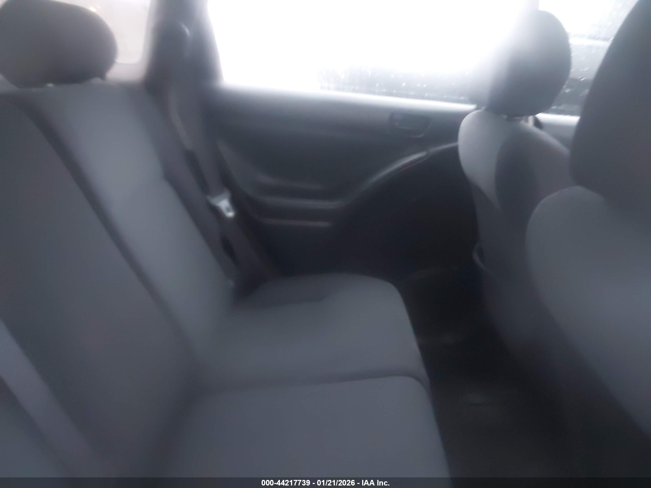 TOYOTA MATRIX image 8