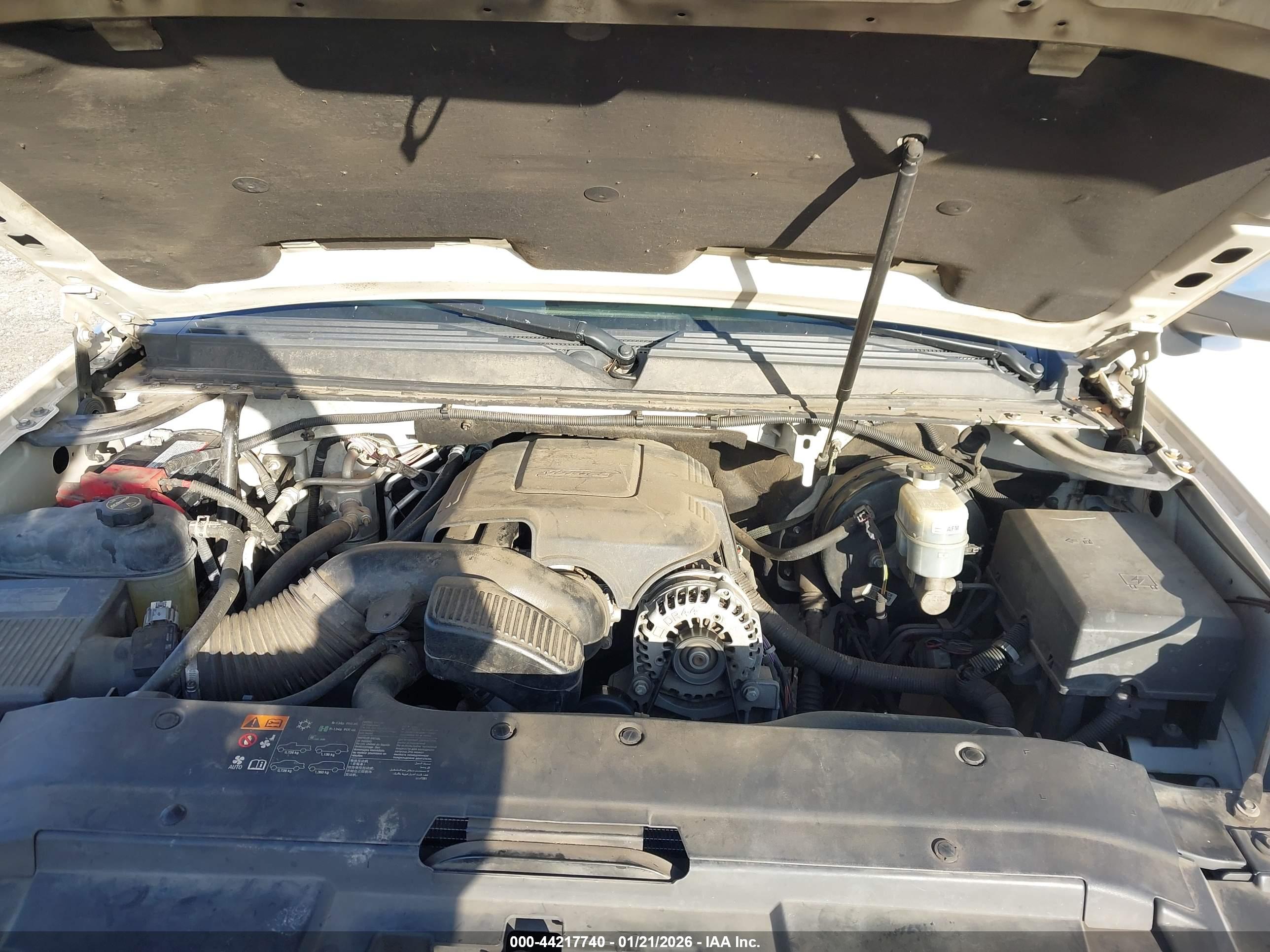 CHEVROLET TAHOE image 10