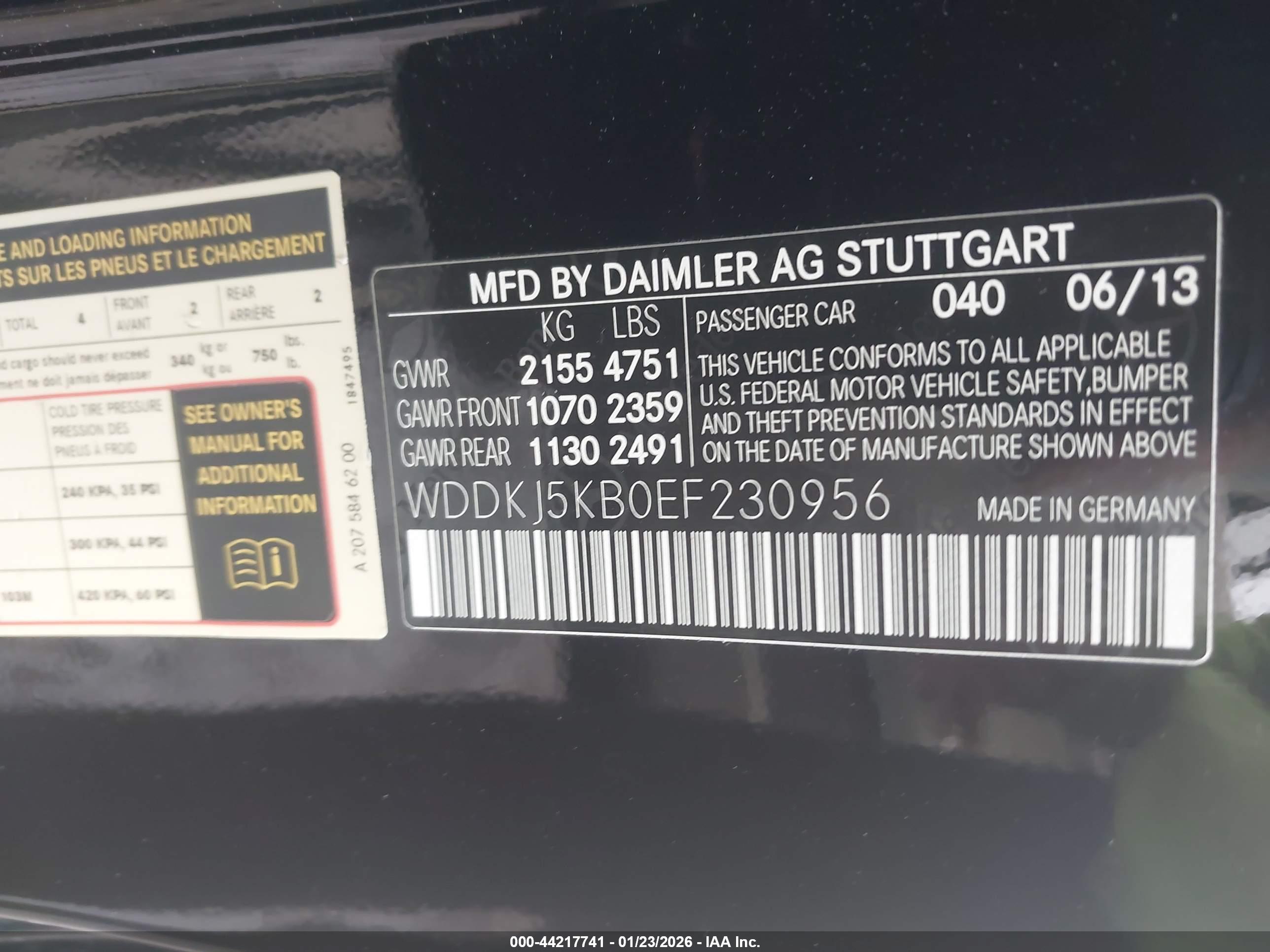 MERCEDES-BENZ E image 9