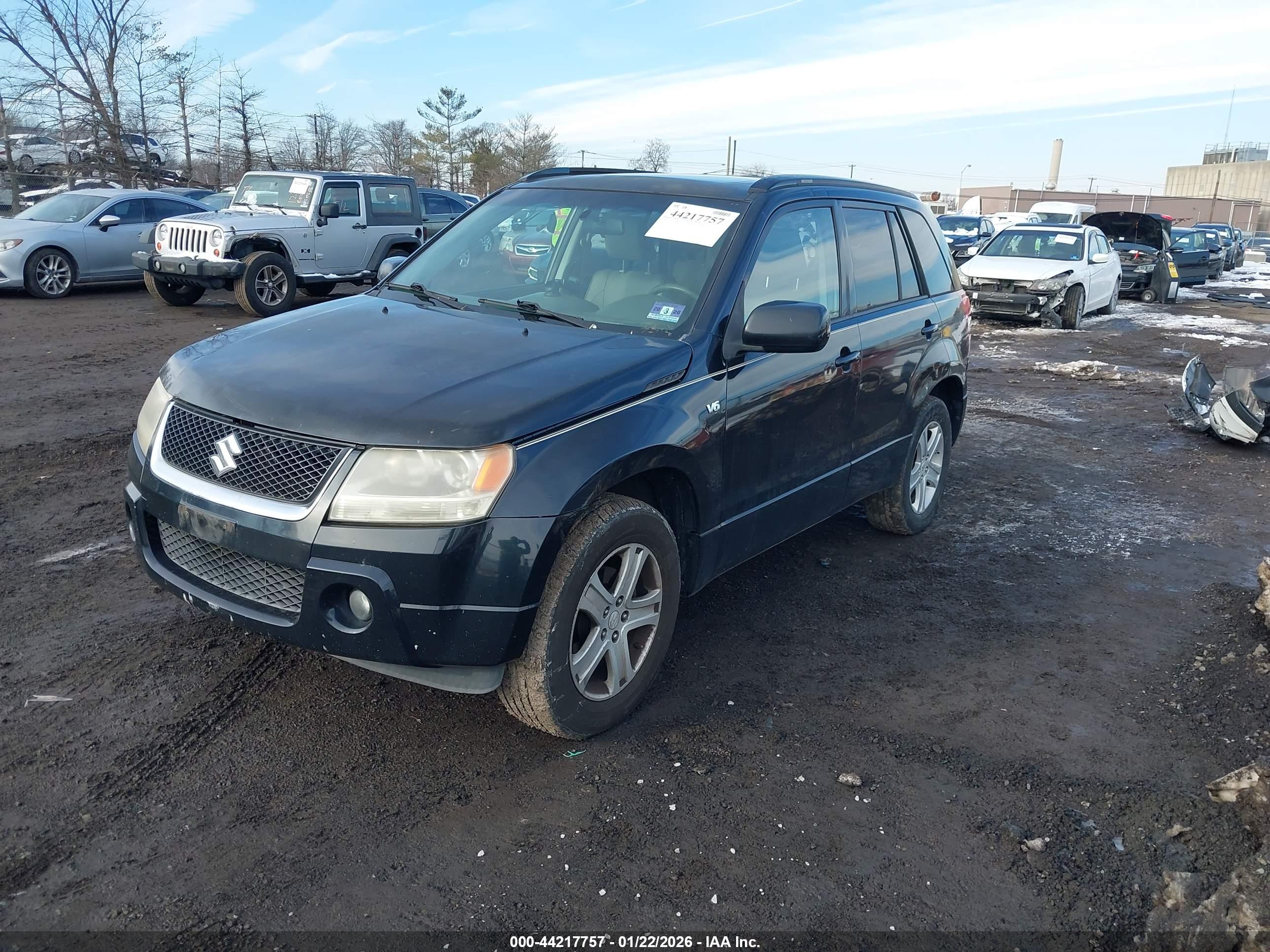 SUZUKI GRAND image 2