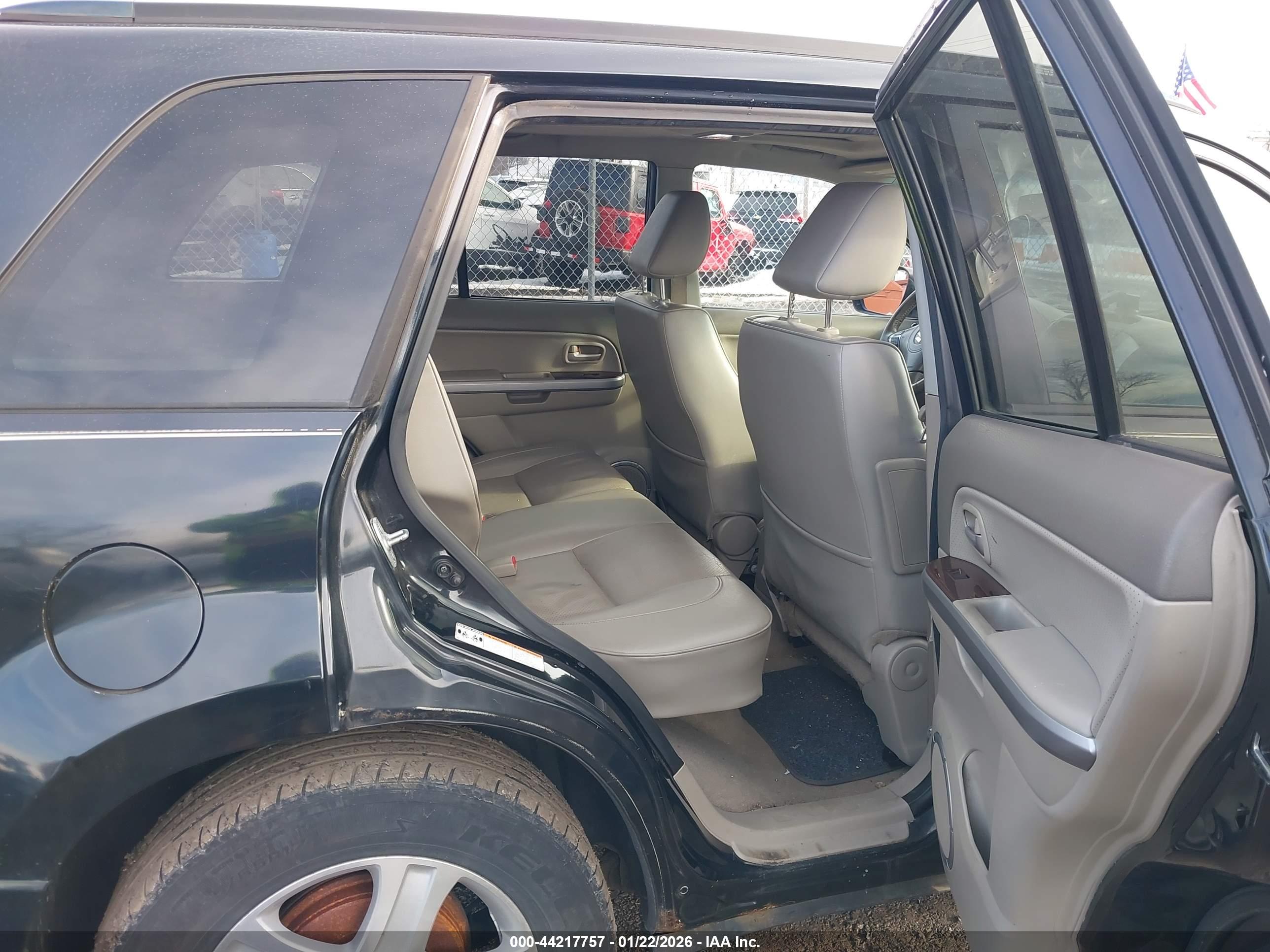 SUZUKI GRAND image 8