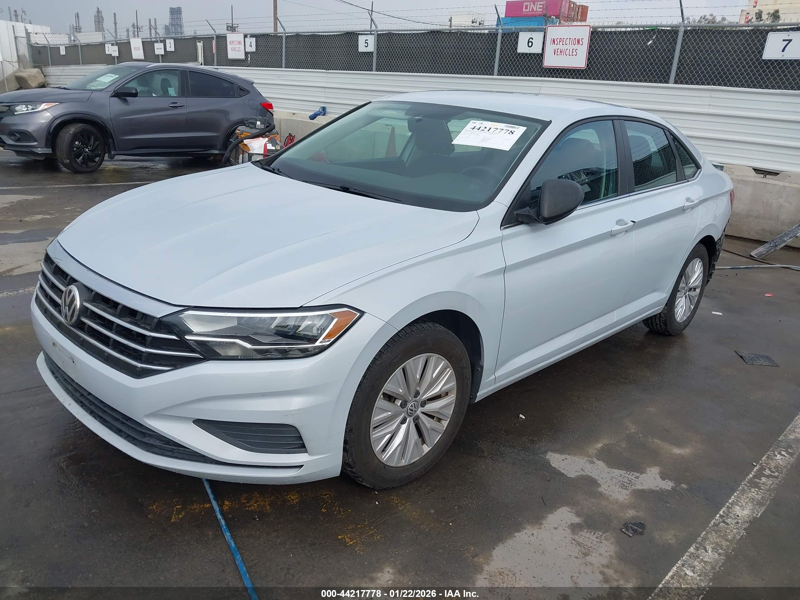 VOLKSWAGEN JETTA image 2