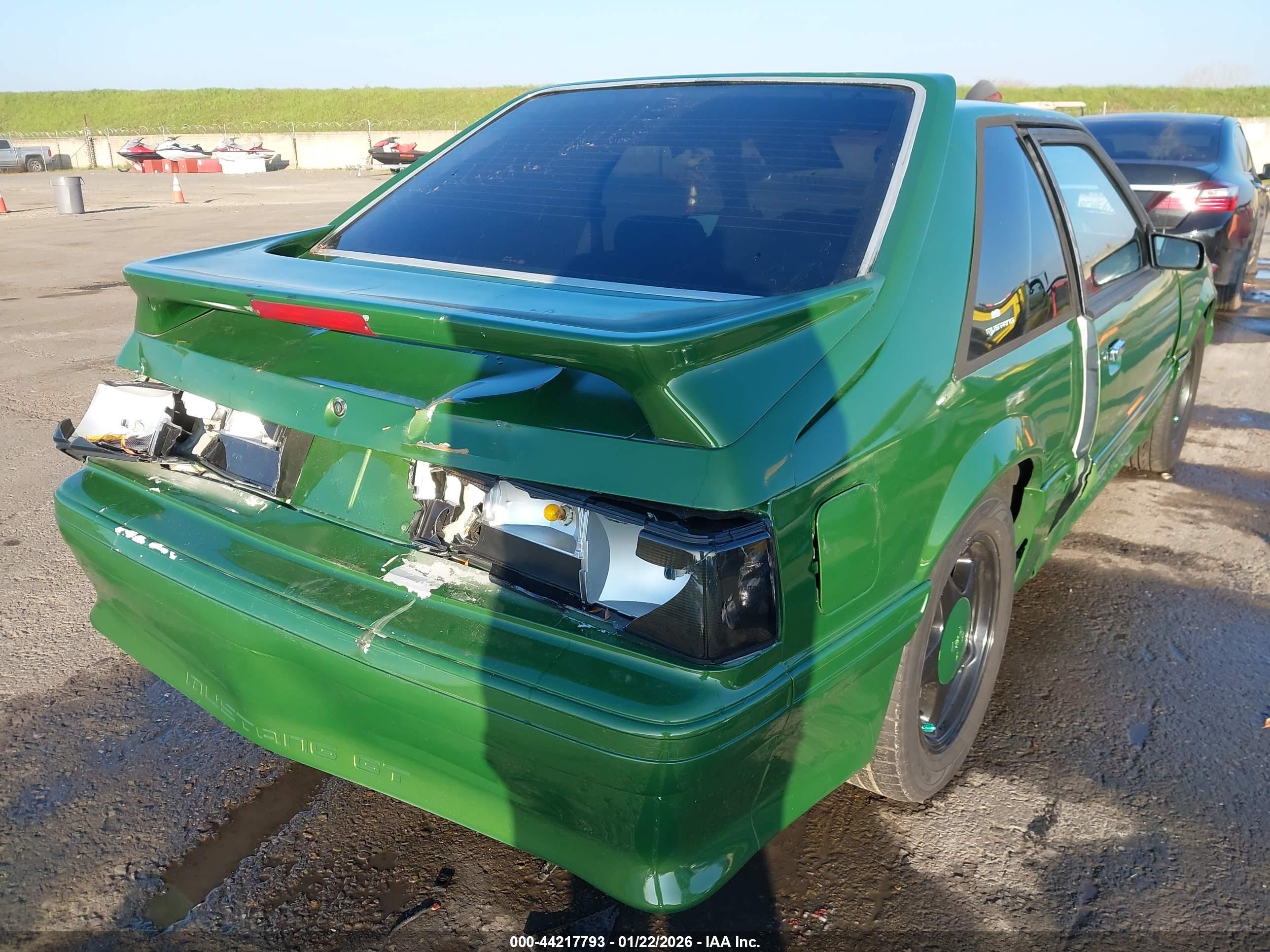 FORD MUSTANG image 6