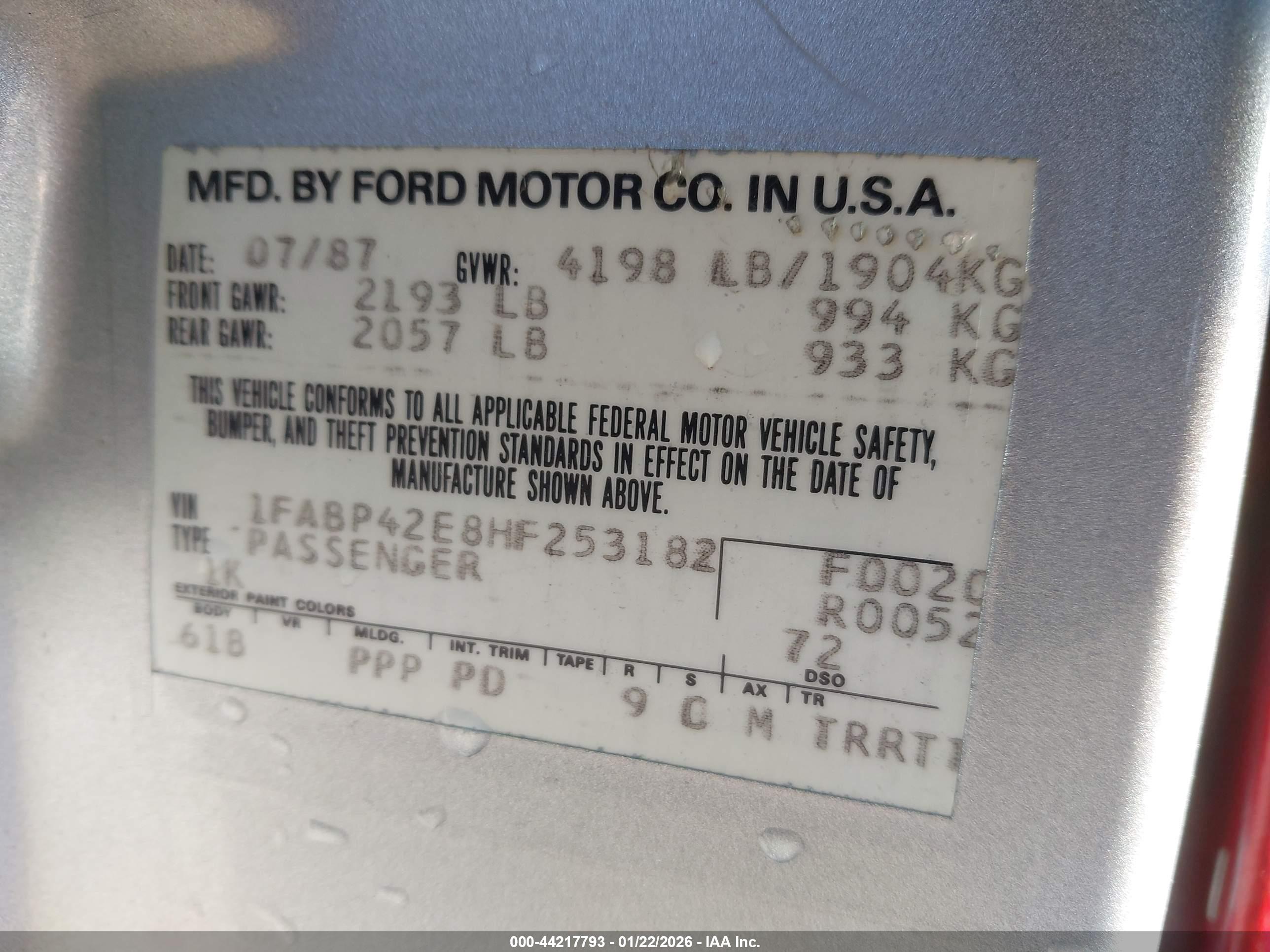 FORD MUSTANG image 9