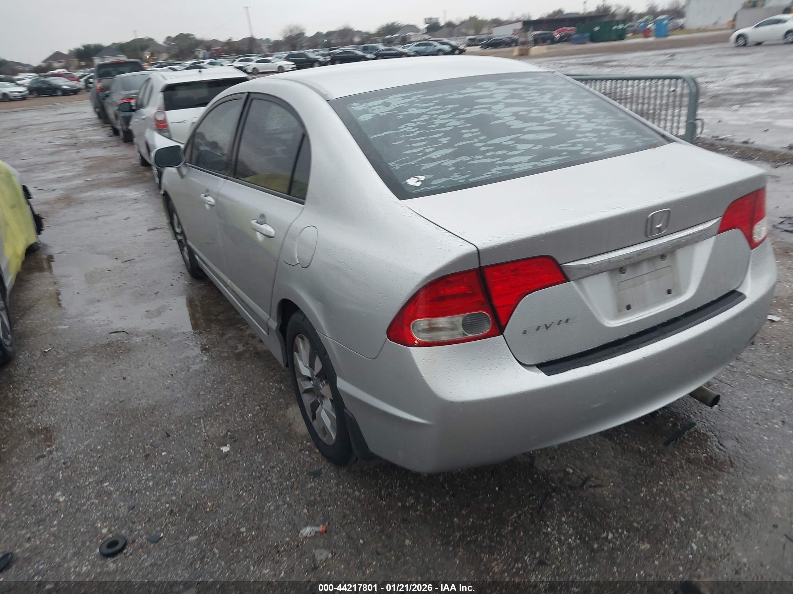 HONDA CIVIC image 3