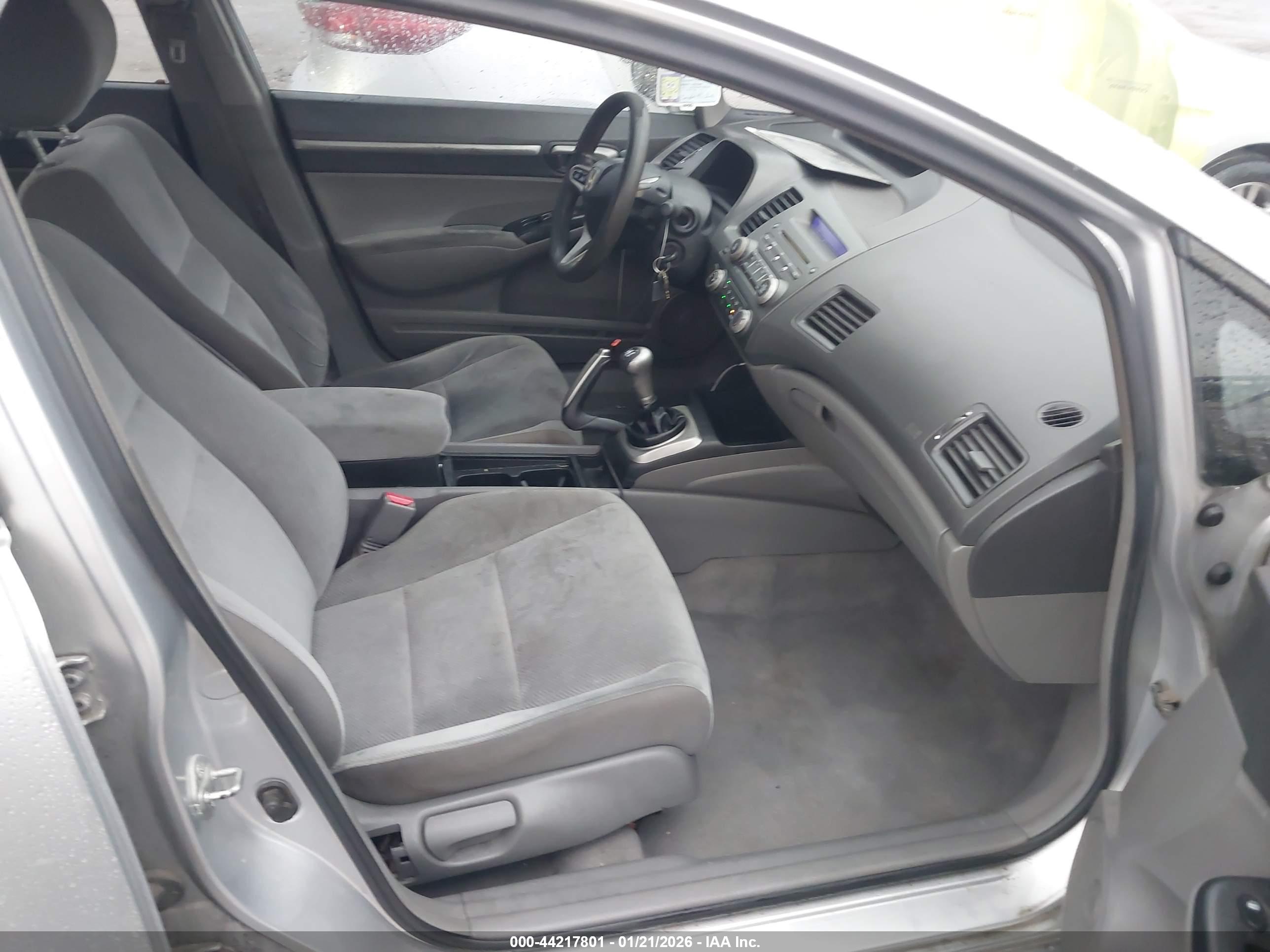 HONDA CIVIC image 5