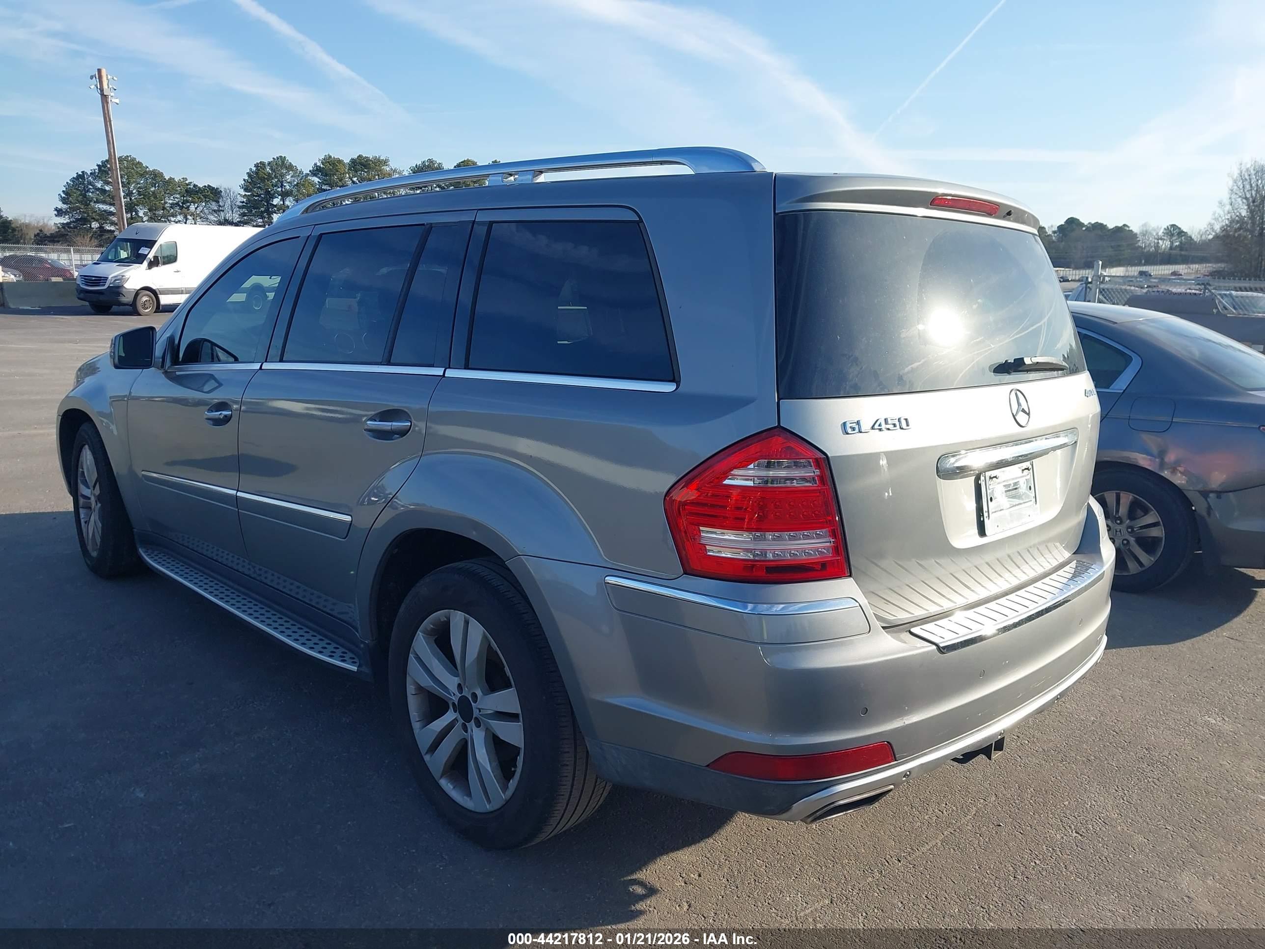 MERCEDES-BENZ GL image 3