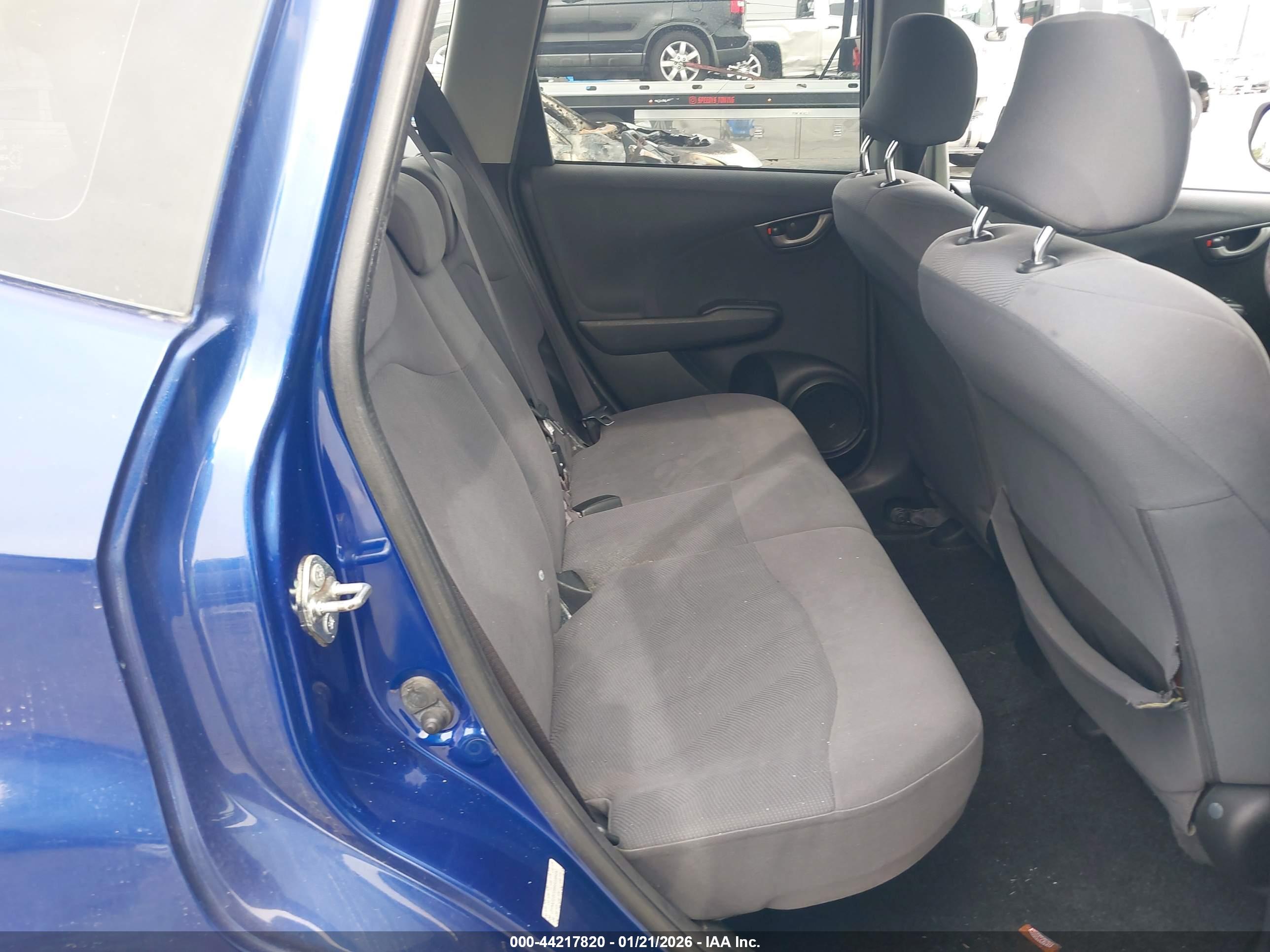 HONDA FIT image 8