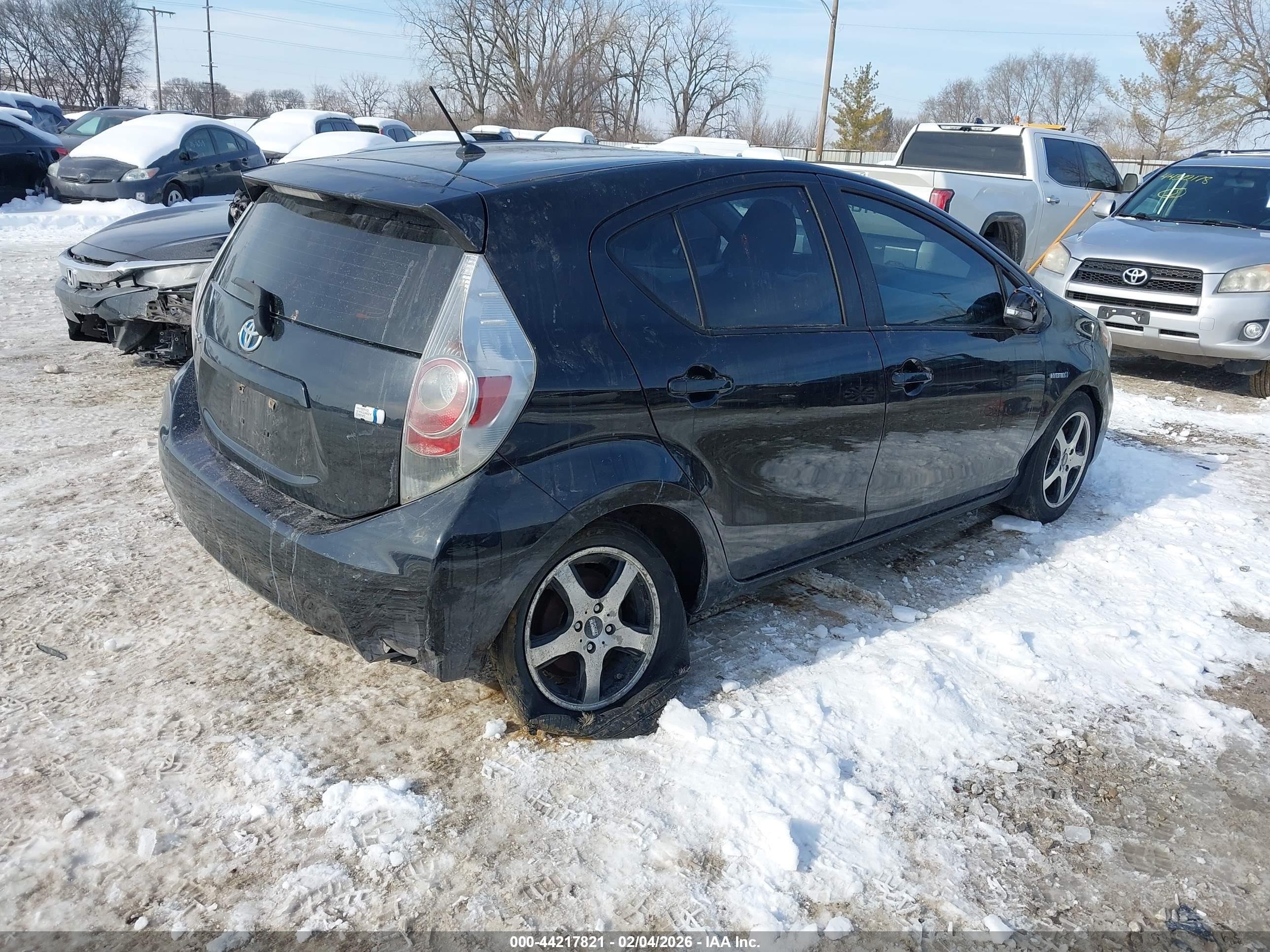 TOYOTA PRIUS image 4