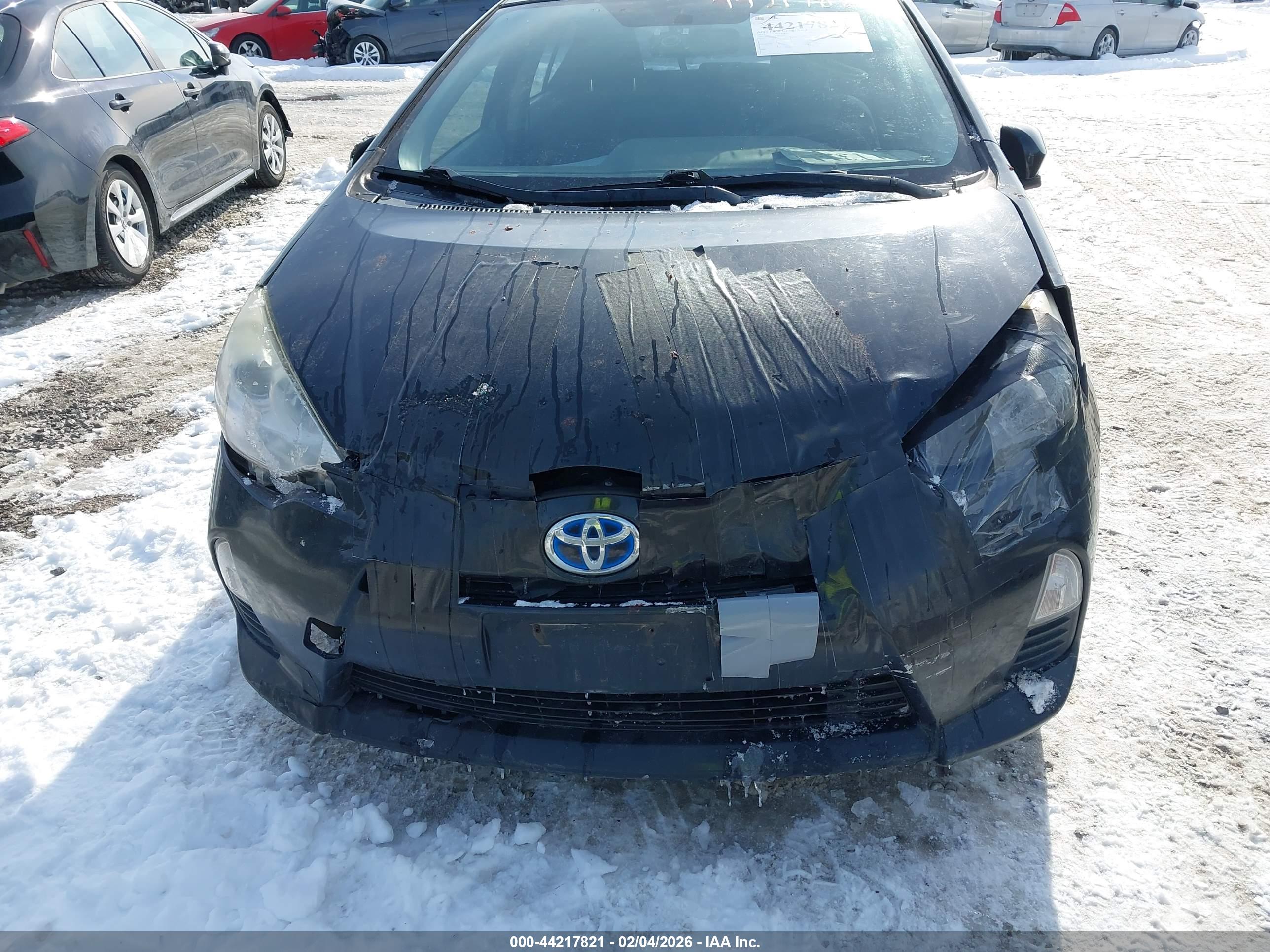 TOYOTA PRIUS image 6