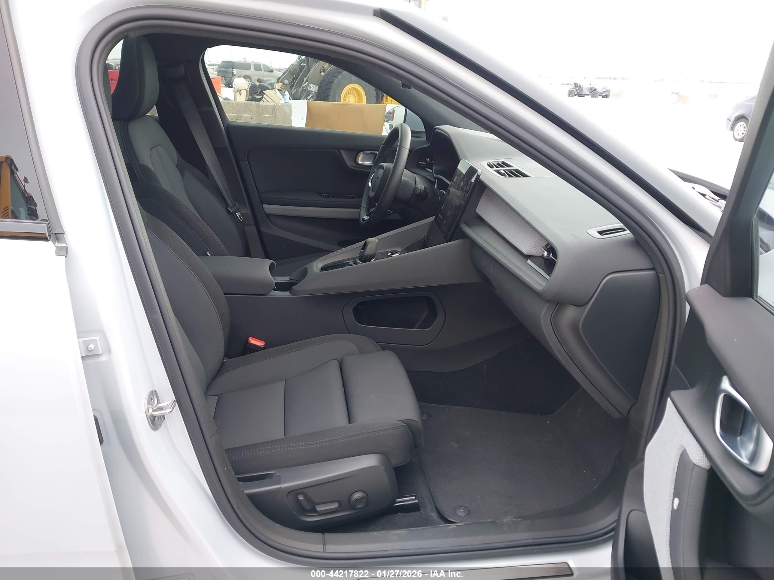 POLESTAR 2 image 5