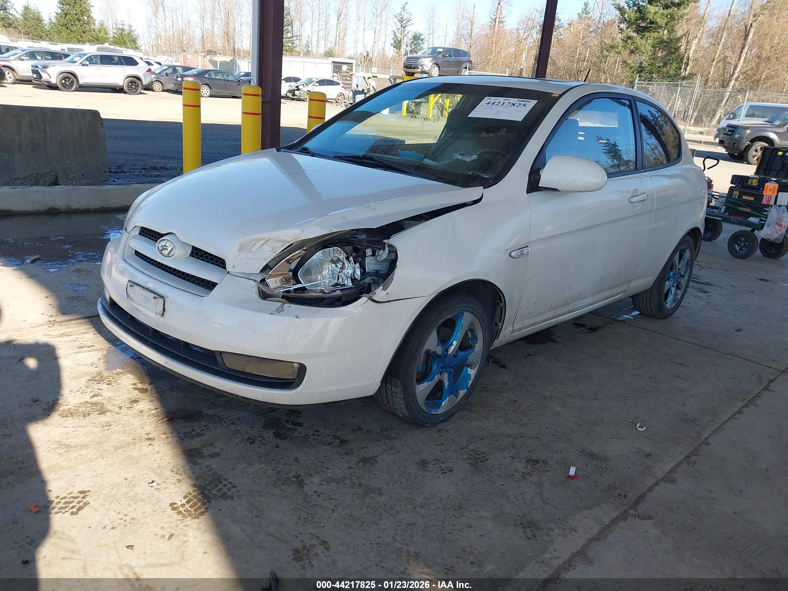 HYUNDAI ACCENT image 2