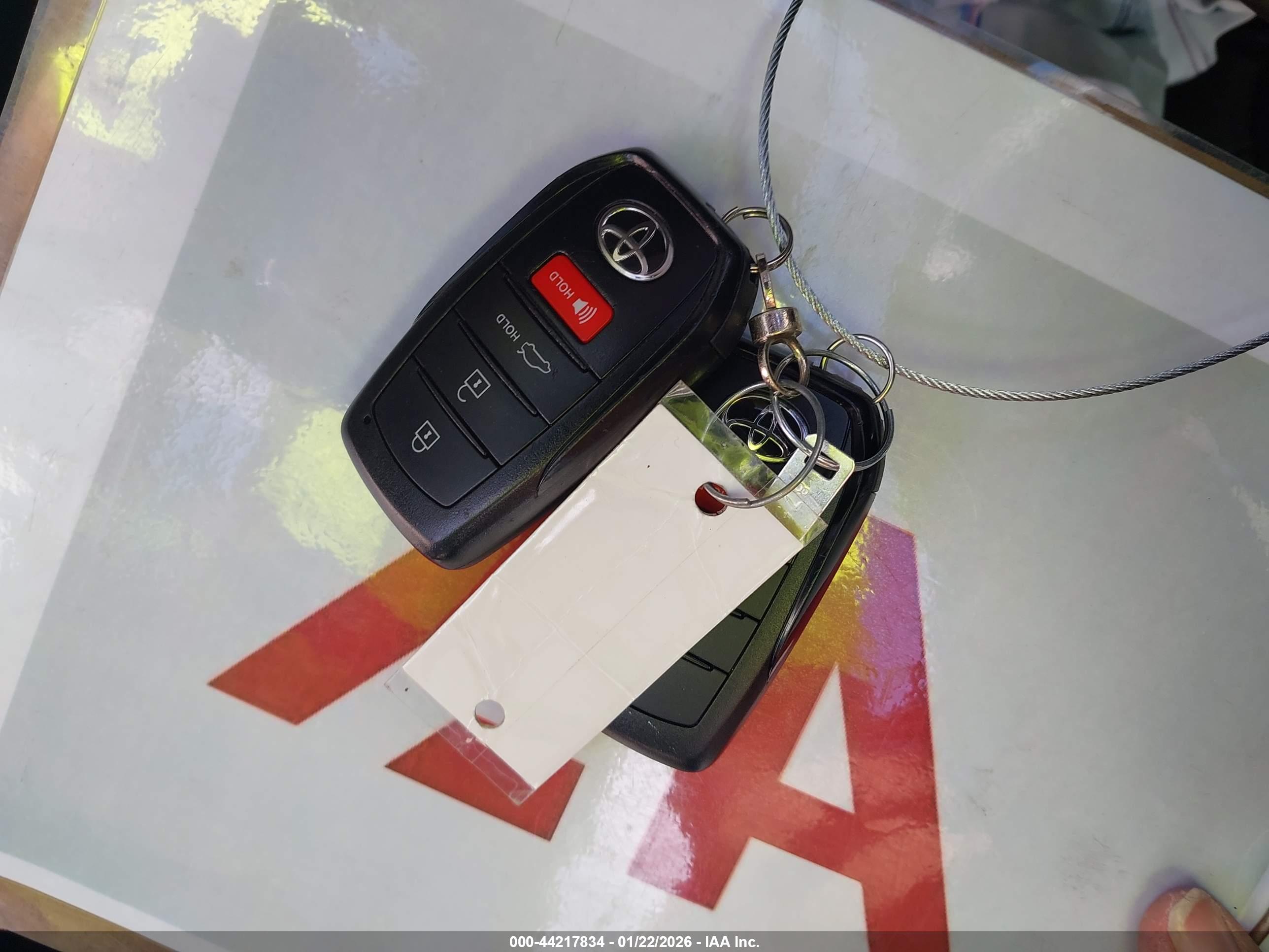 TOYOTA COROLLA image 11