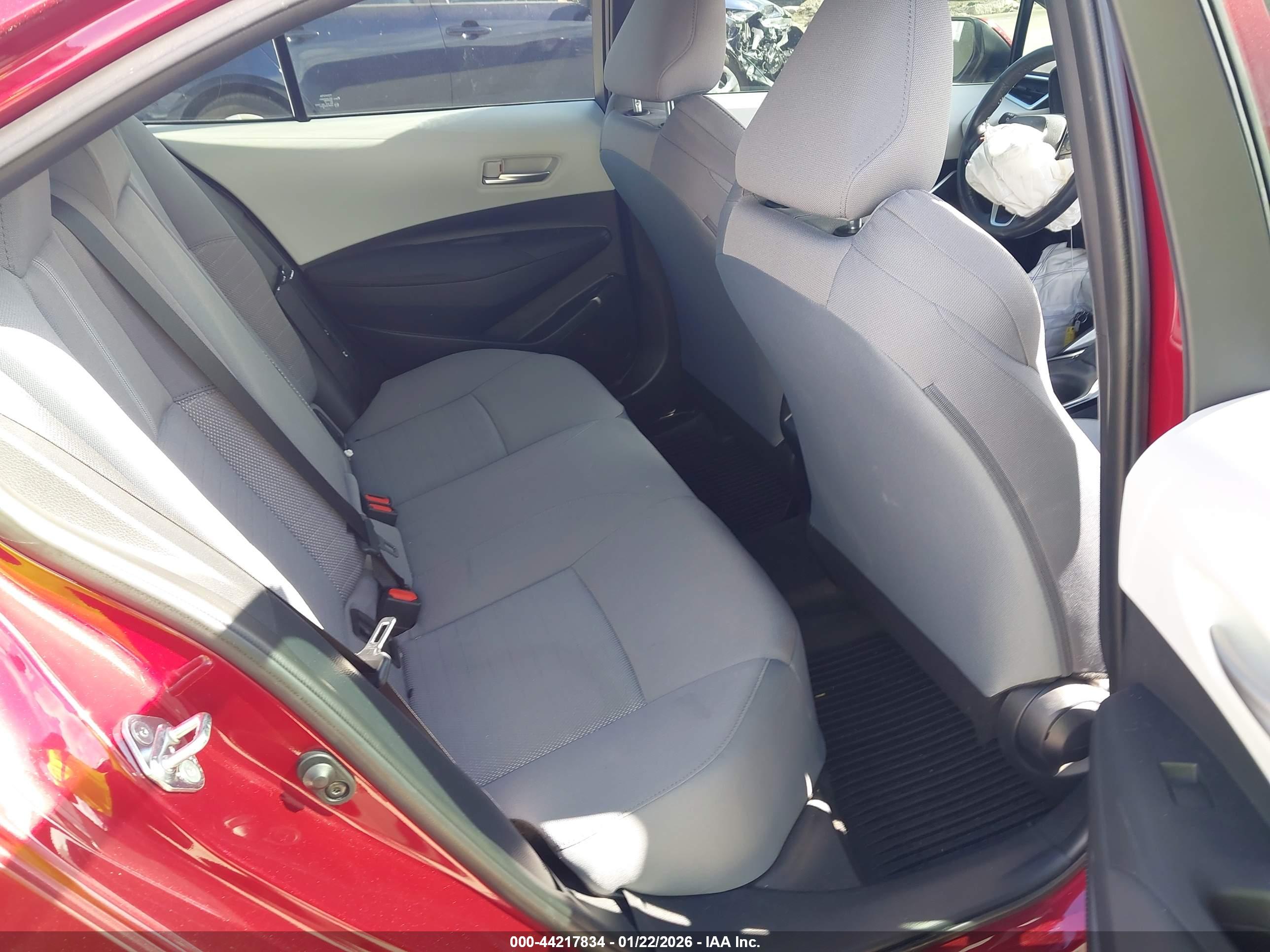 TOYOTA COROLLA image 8