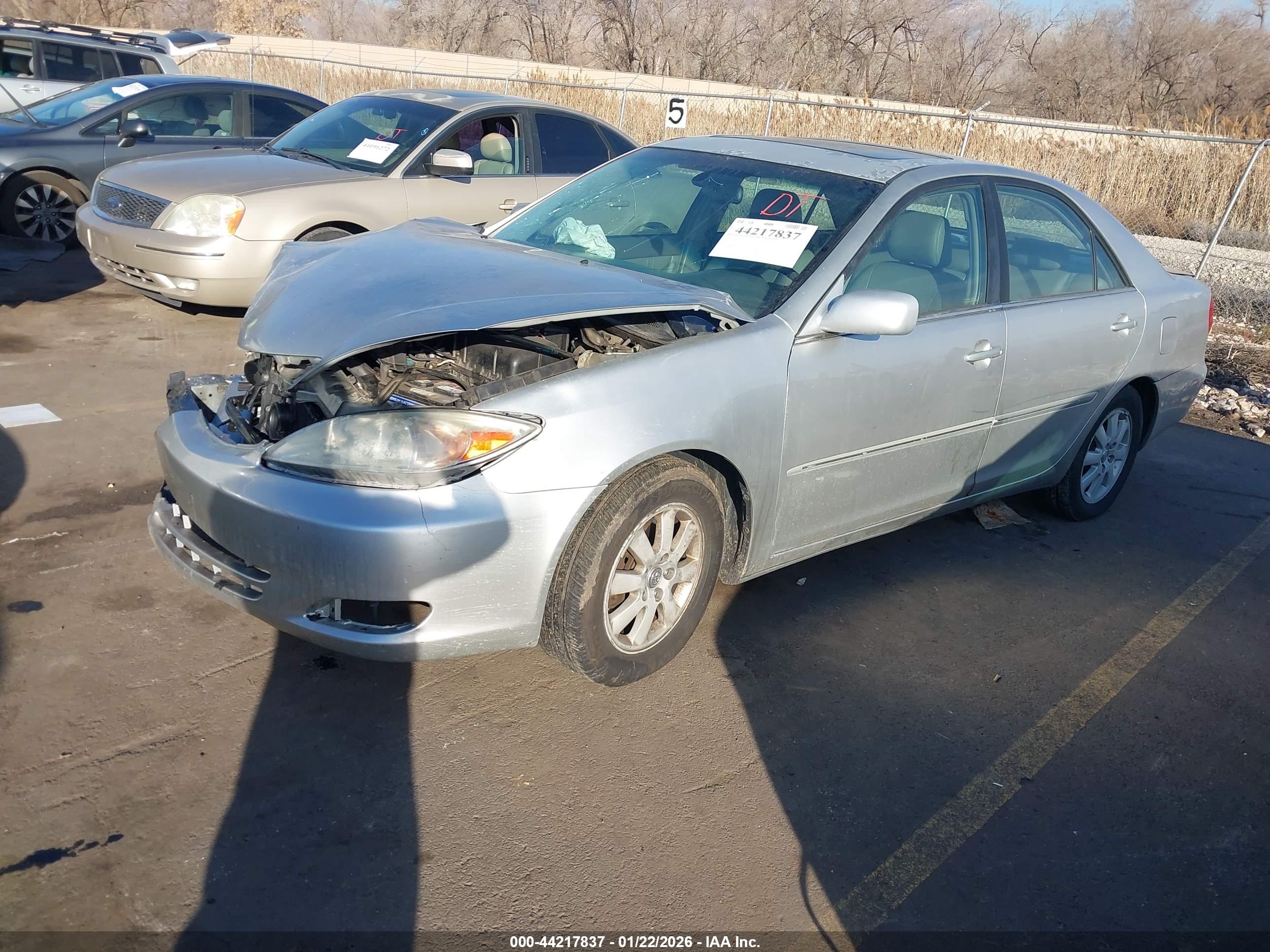 TOYOTA CAMRY image 2