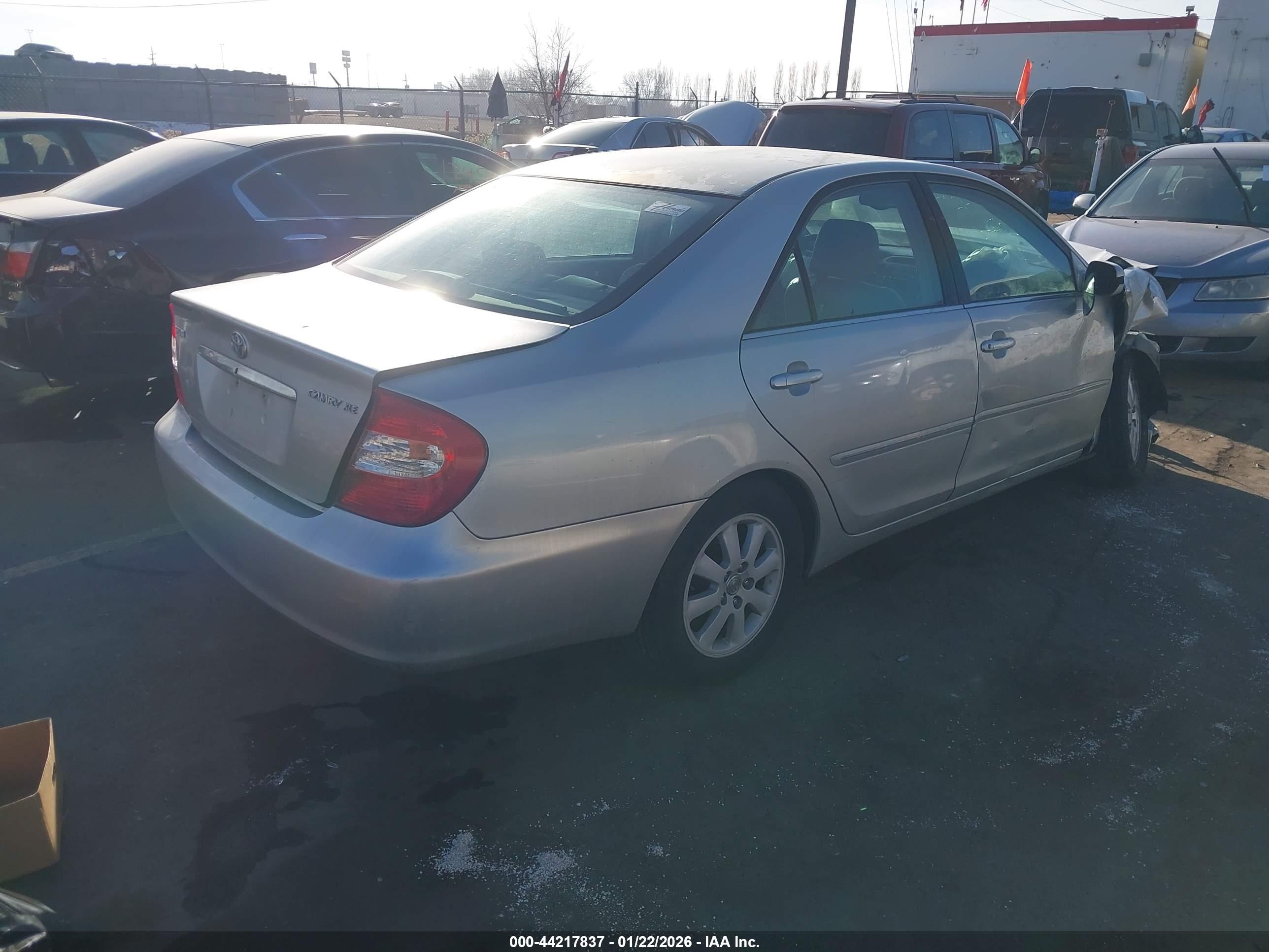 TOYOTA CAMRY image 4