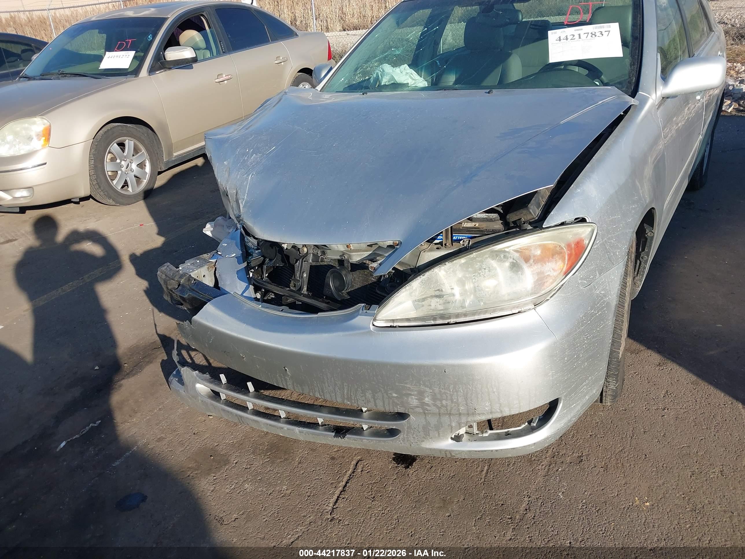 TOYOTA CAMRY image 6