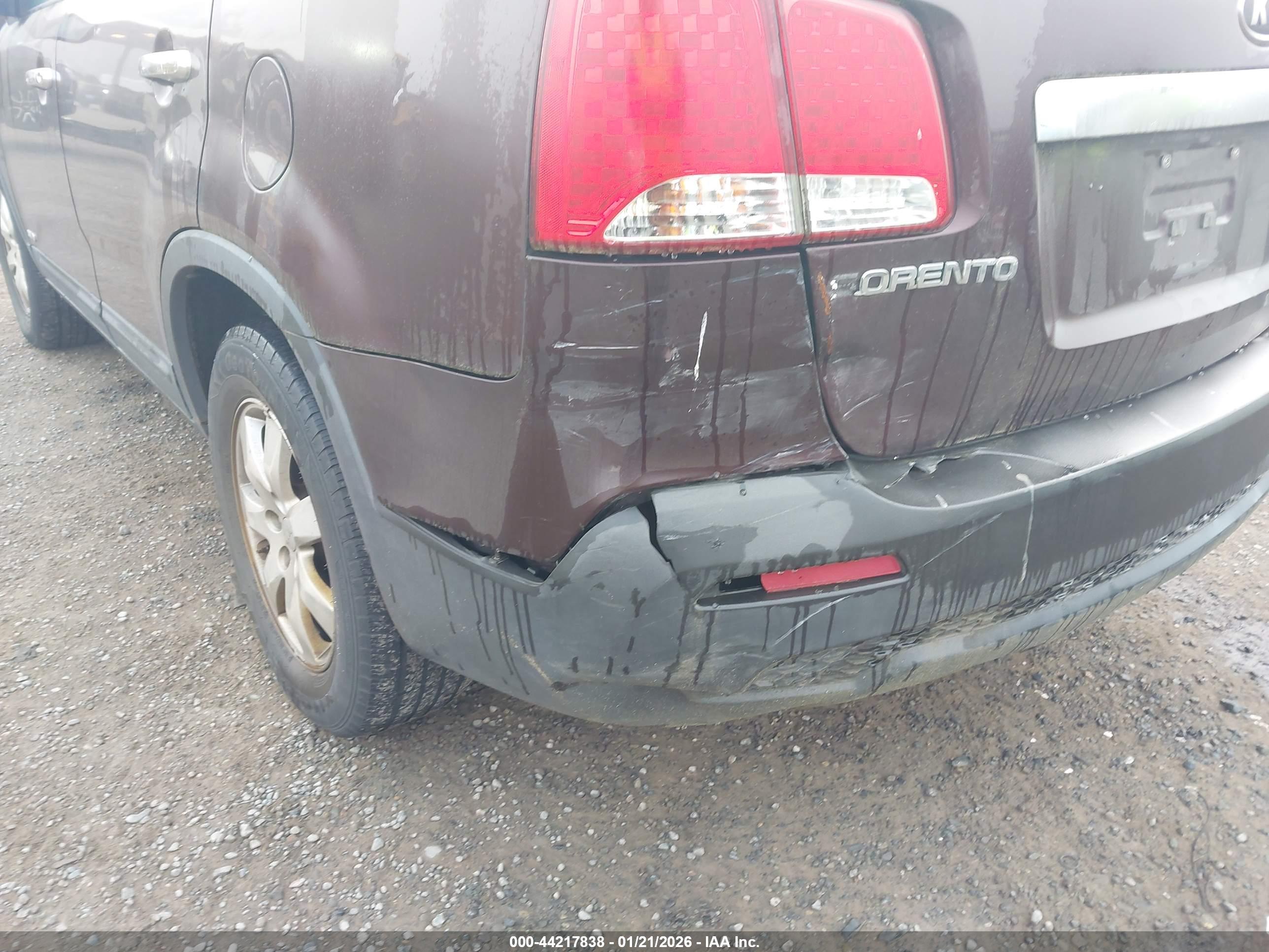 KIA SORENTO image 6