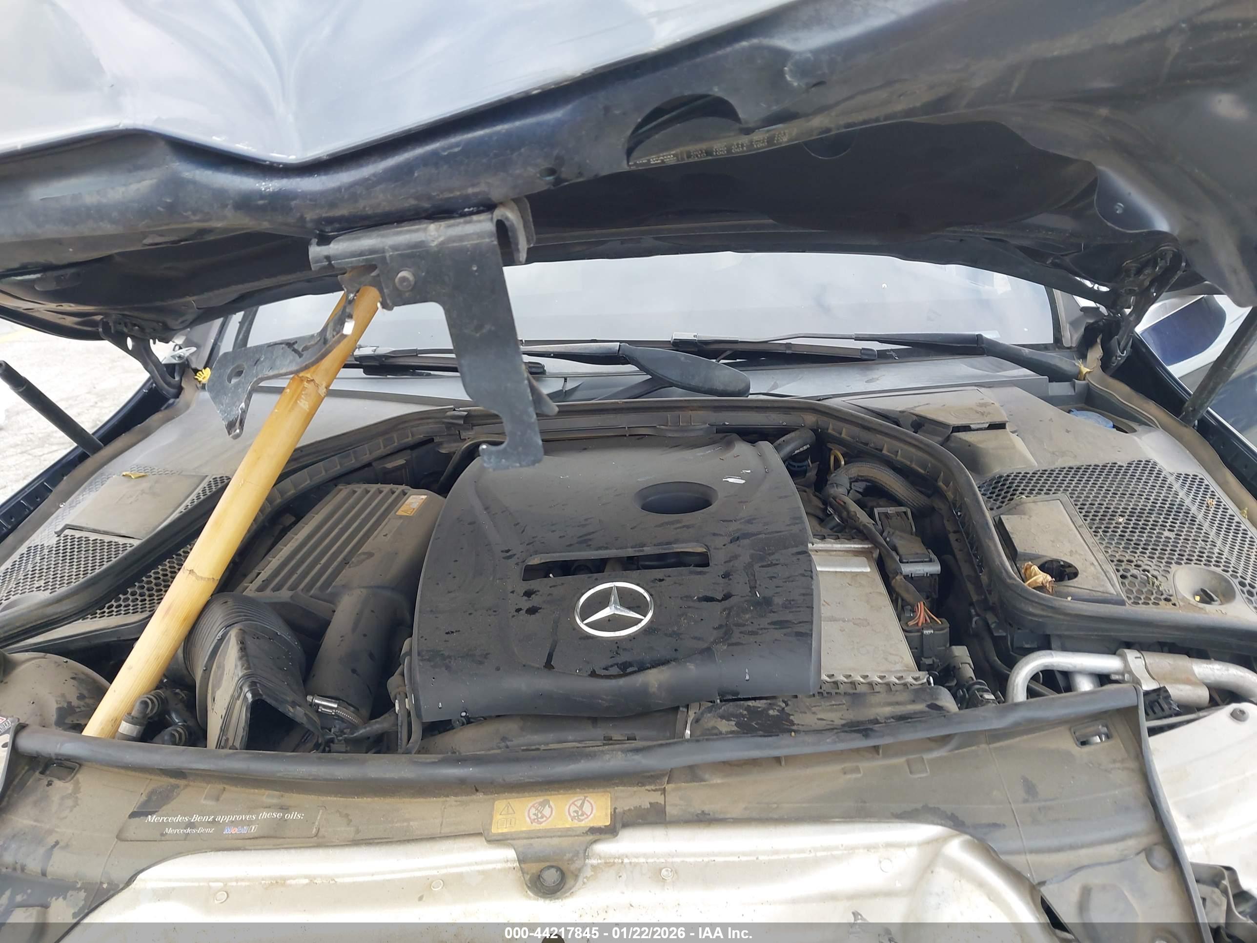 MERCEDES-BENZ C image 10