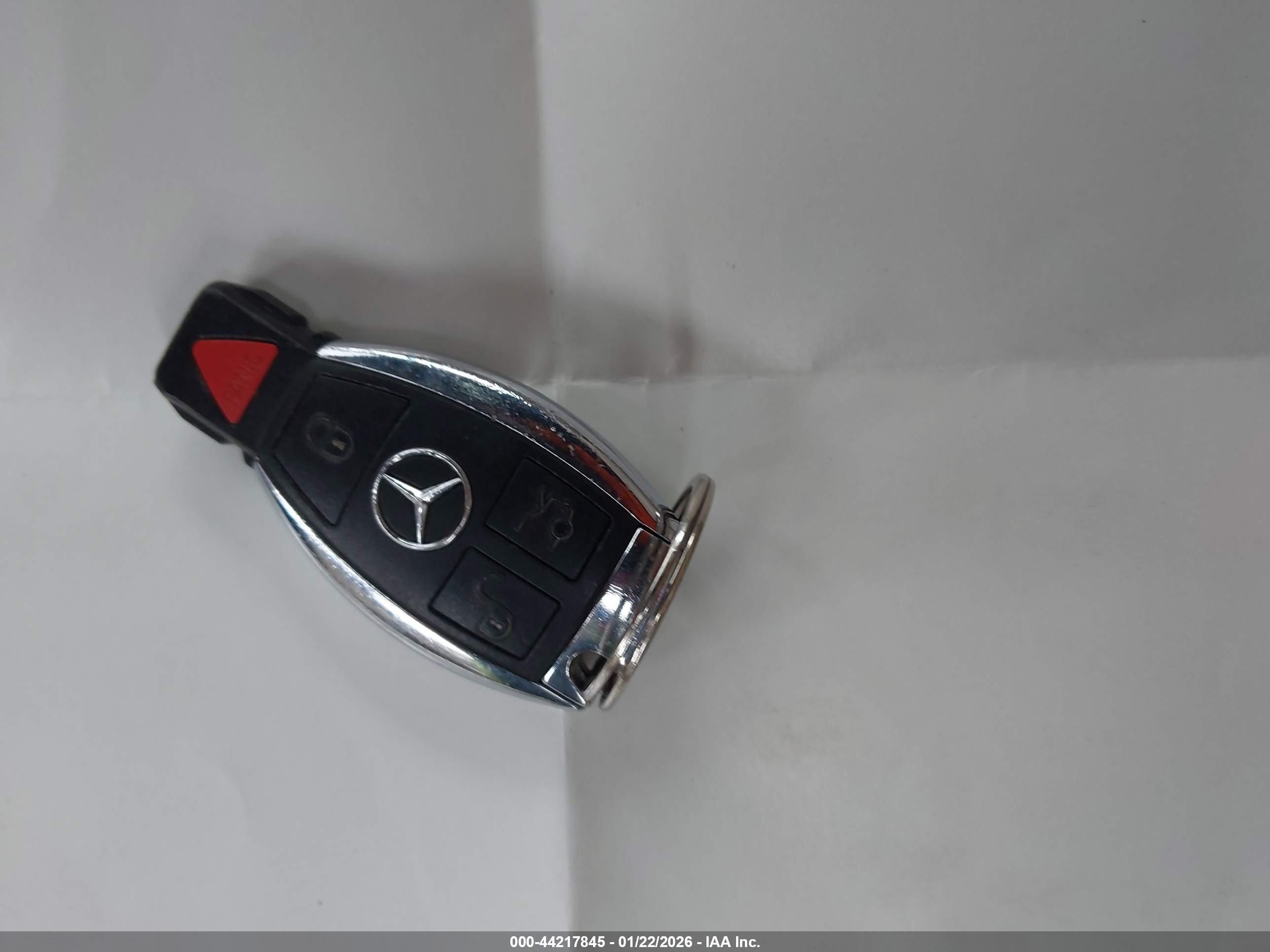 MERCEDES-BENZ C image 11