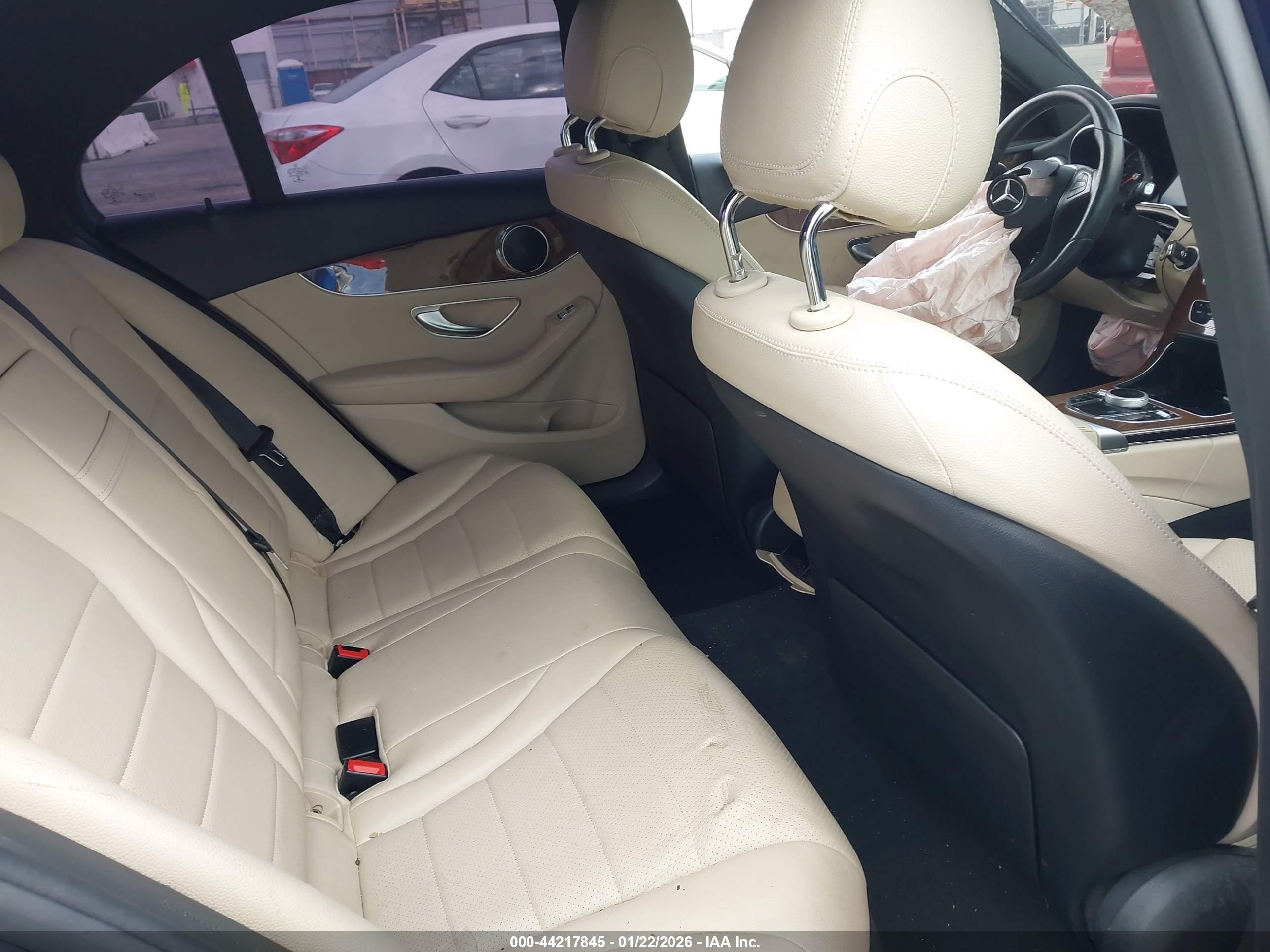 MERCEDES-BENZ C image 8