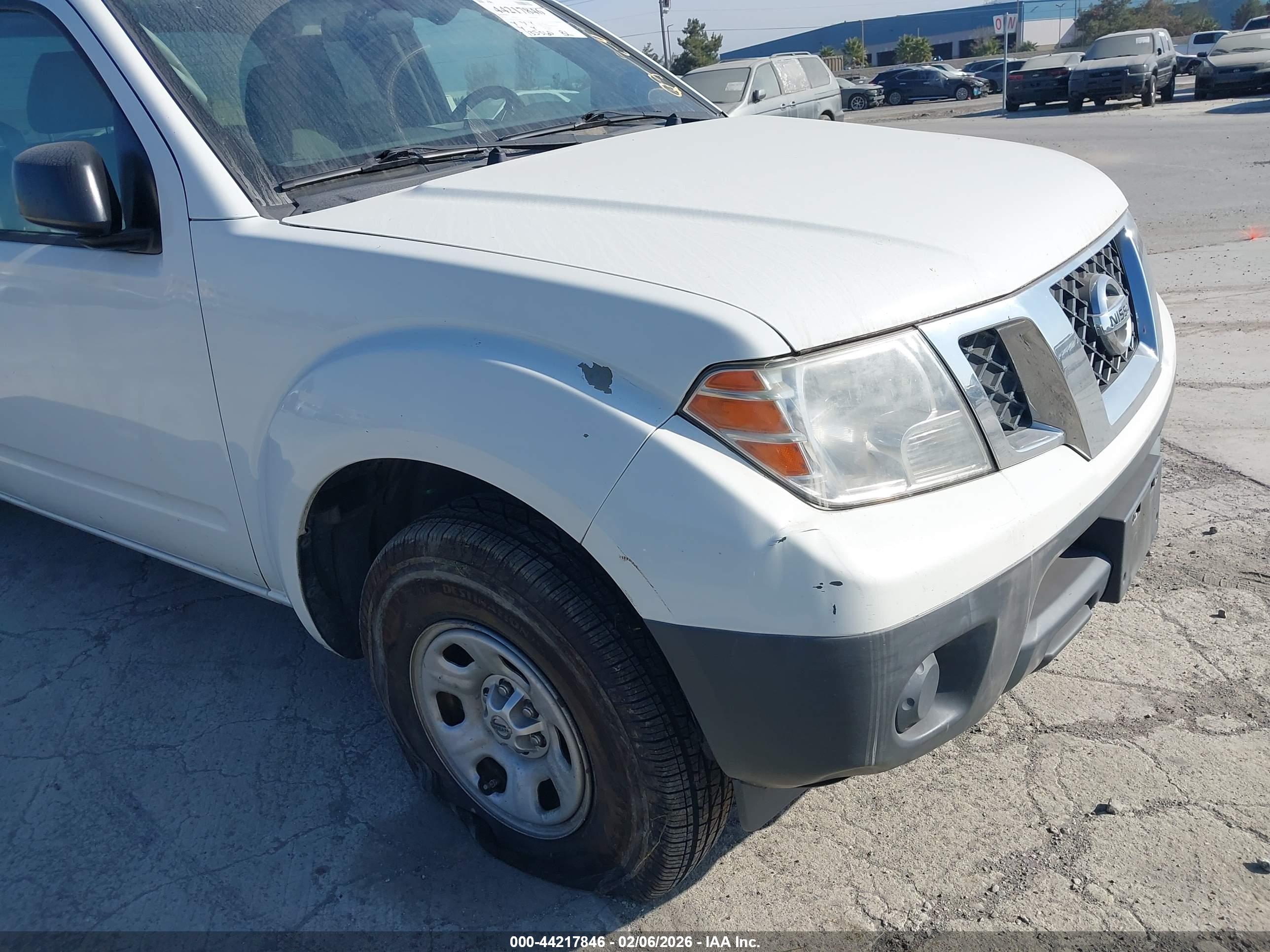 NISSAN FRONTIER image 6