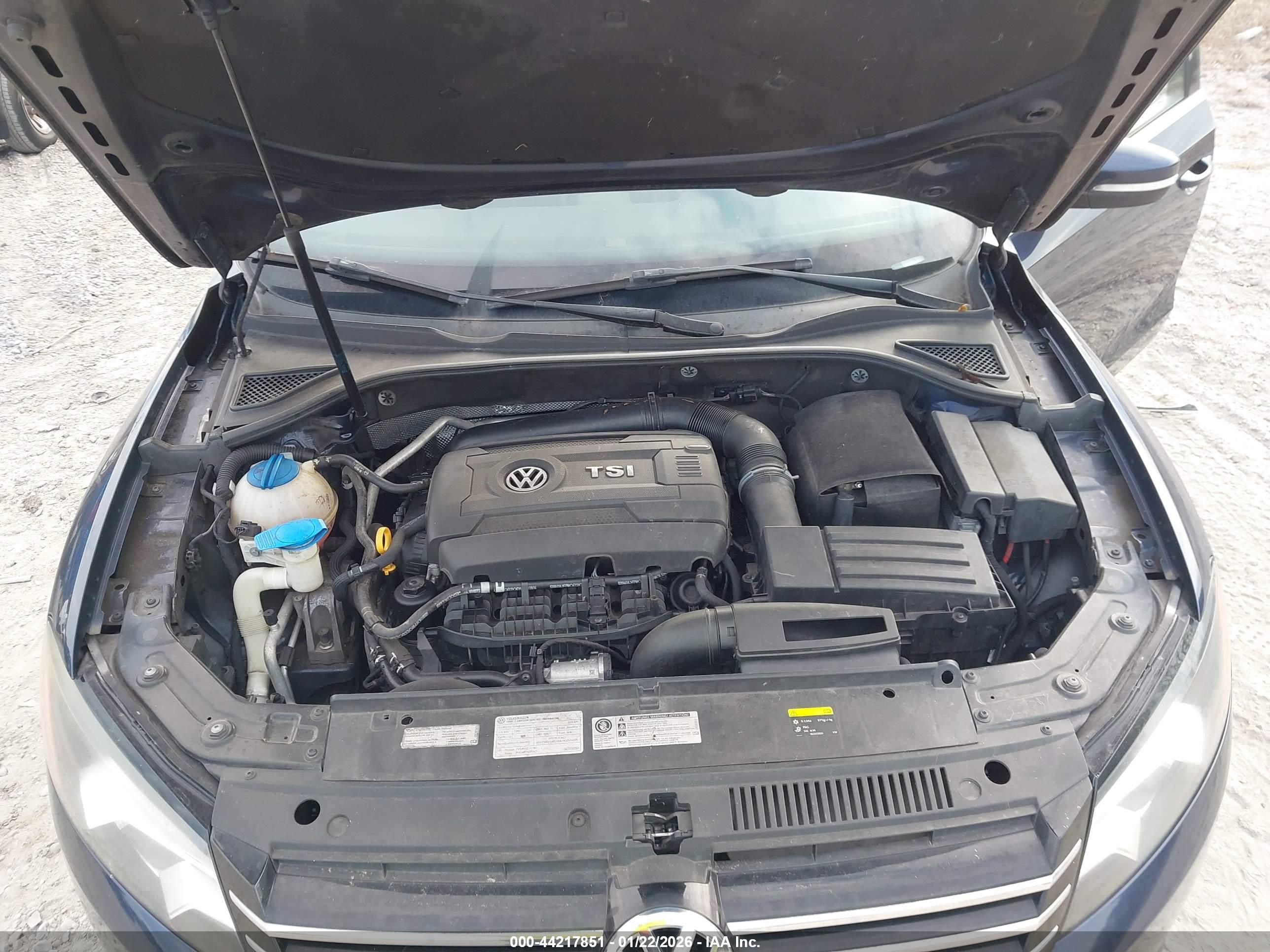 VOLKSWAGEN PASSAT image 10