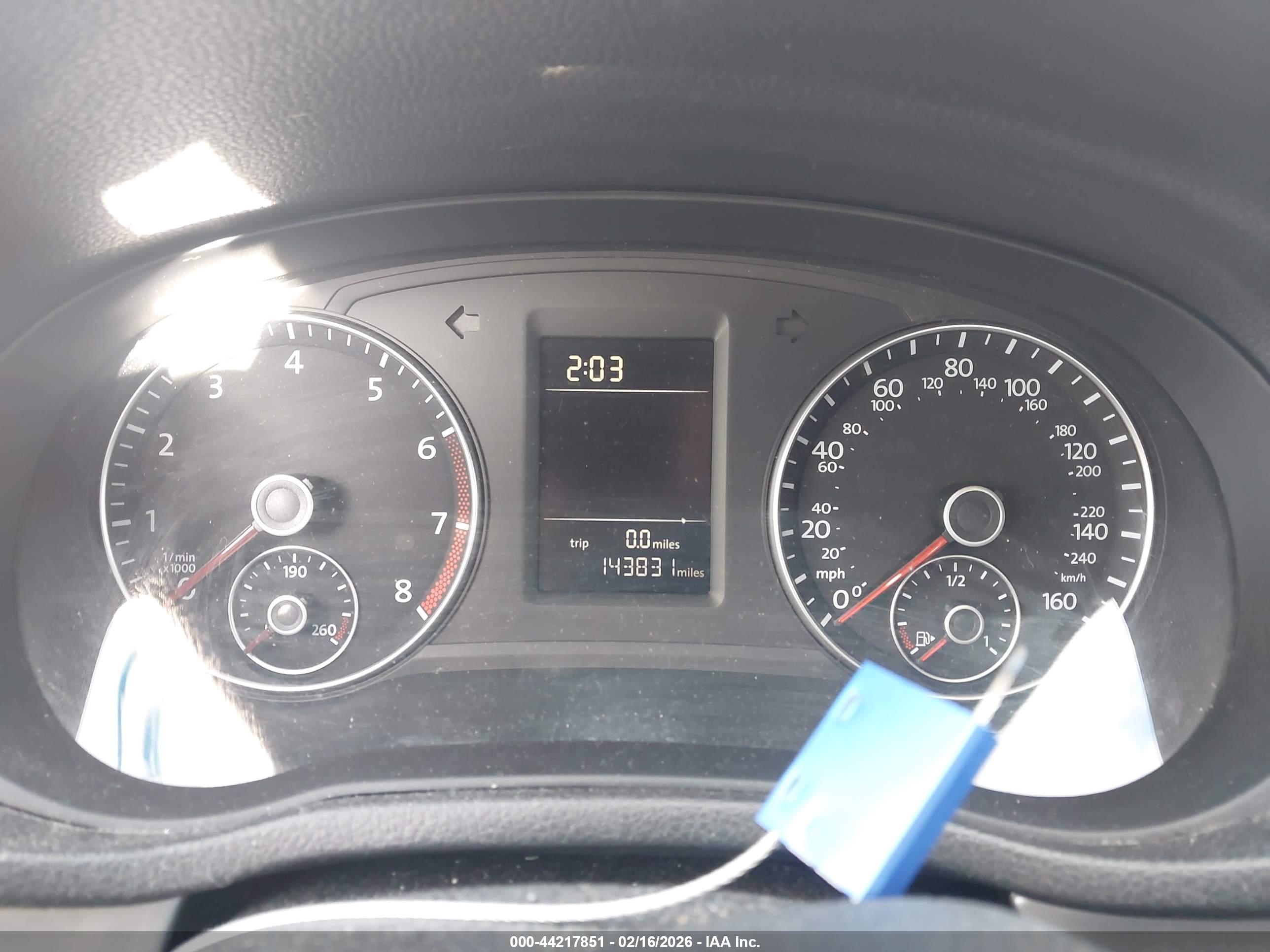 VOLKSWAGEN PASSAT image 7