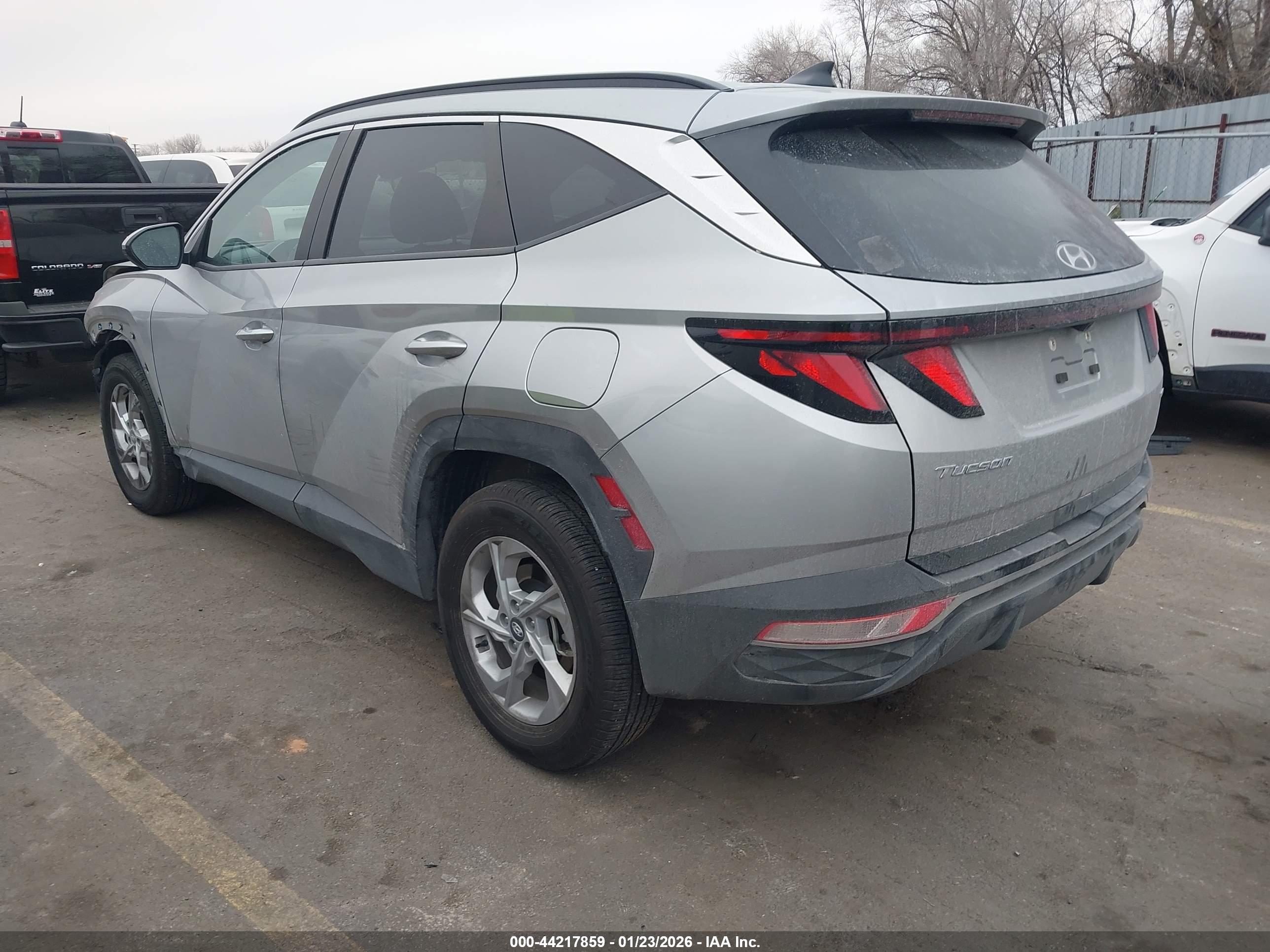 HYUNDAI TUCSON image 3