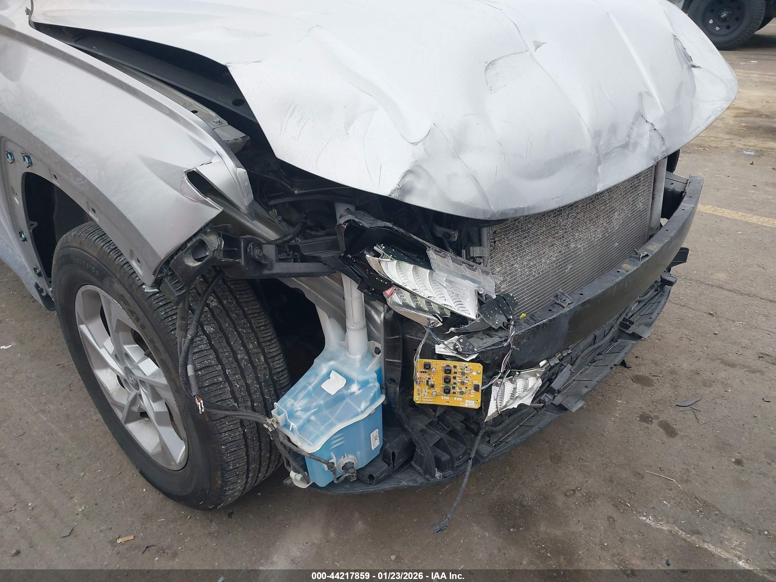 HYUNDAI TUCSON image 6