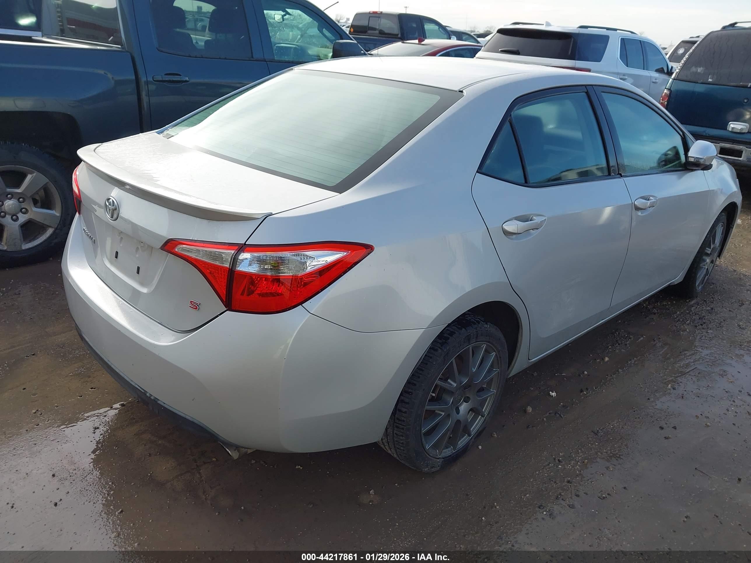 TOYOTA COROLLA image 4