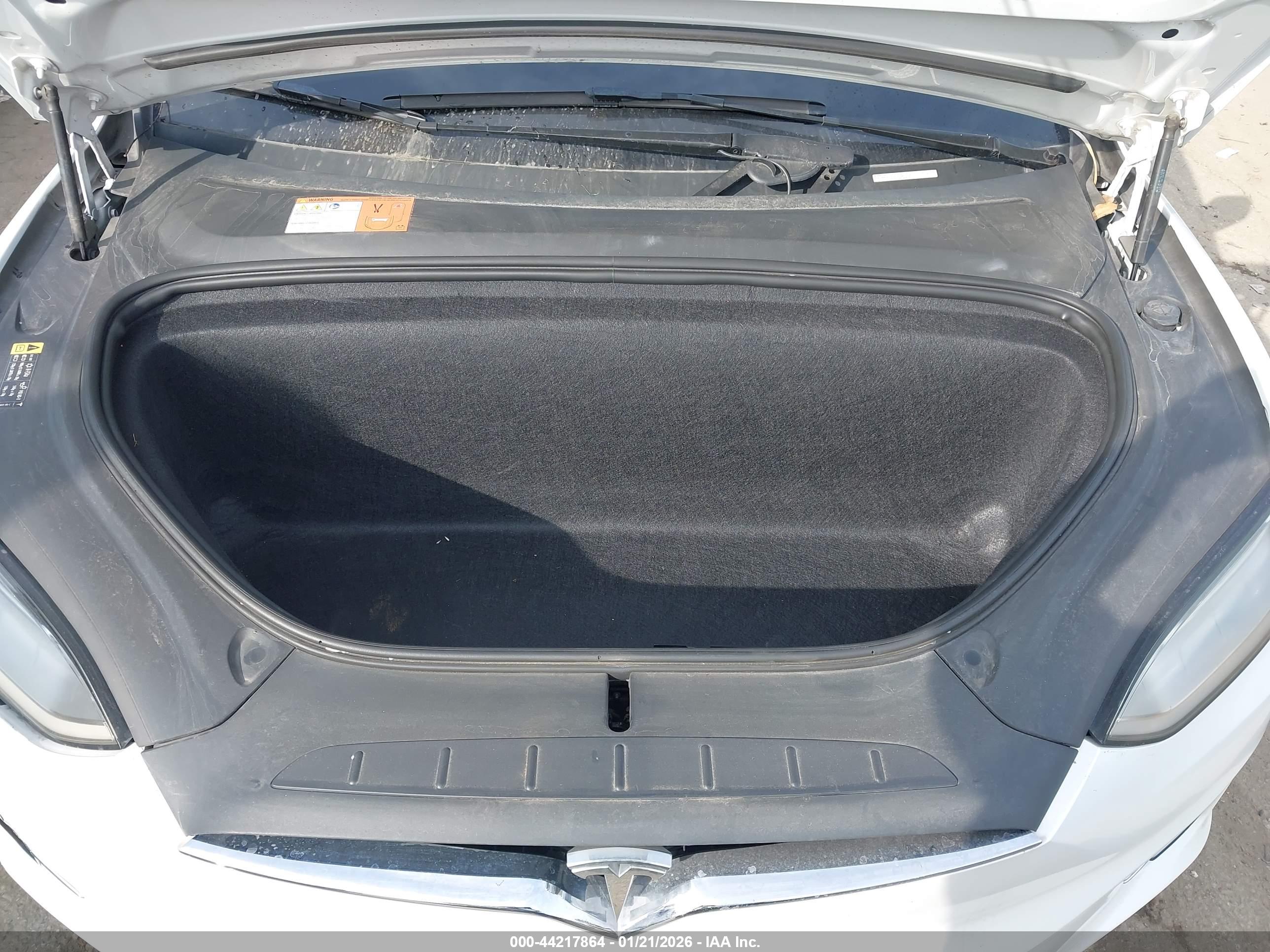 TESLA MODEL image 10