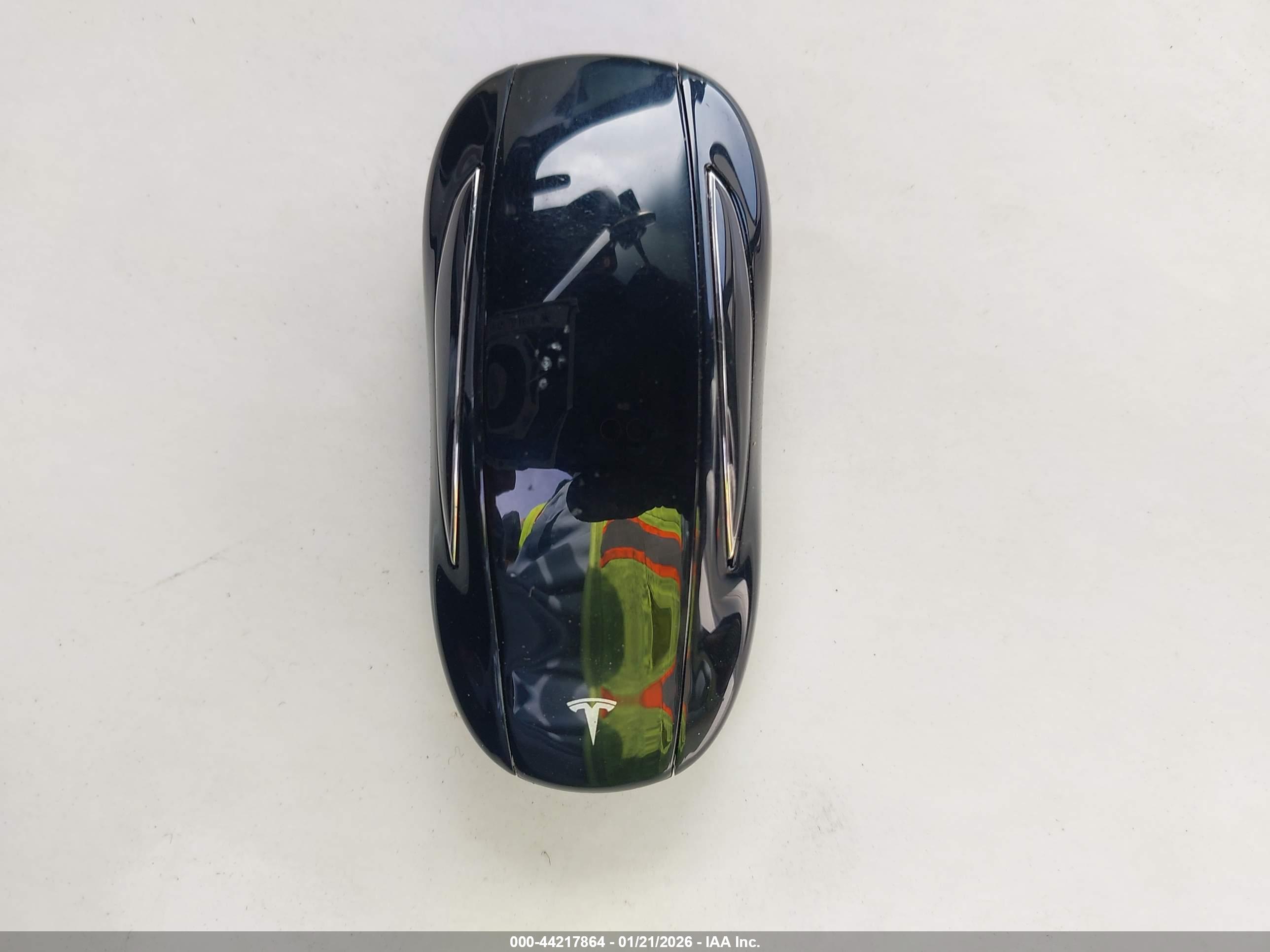 TESLA MODEL image 11