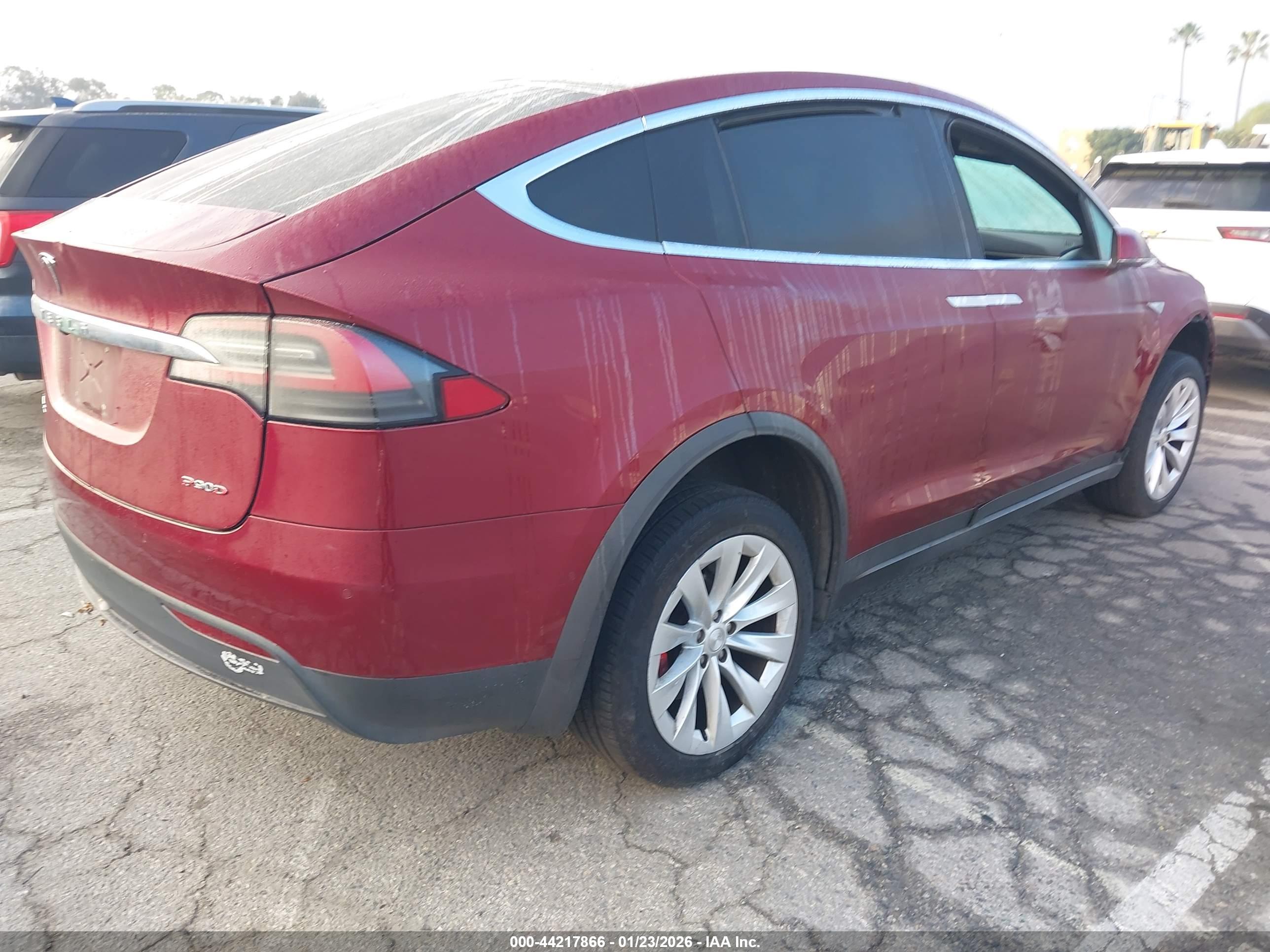 TESLA MODEL image 4