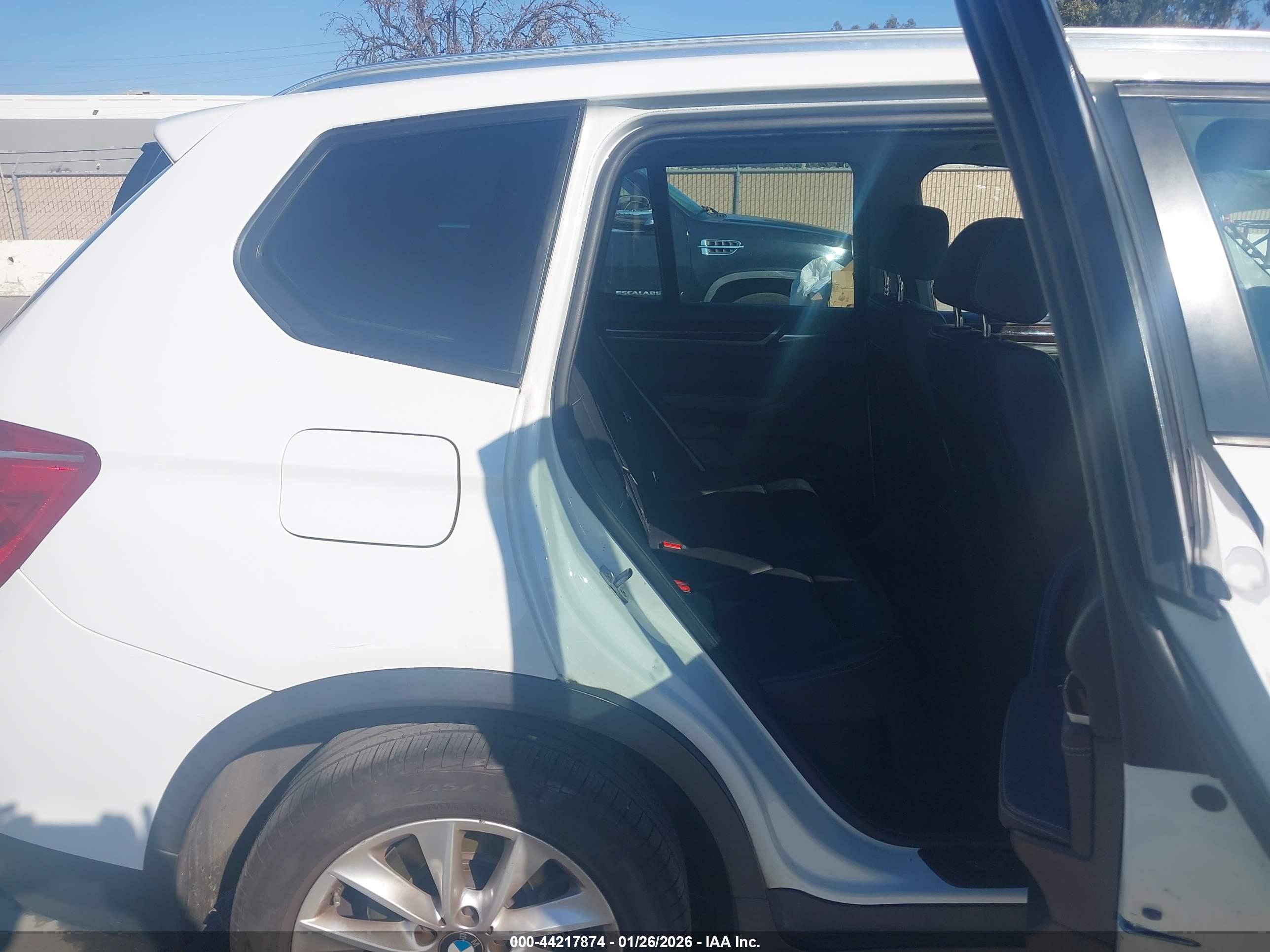 BMW X3 image 8