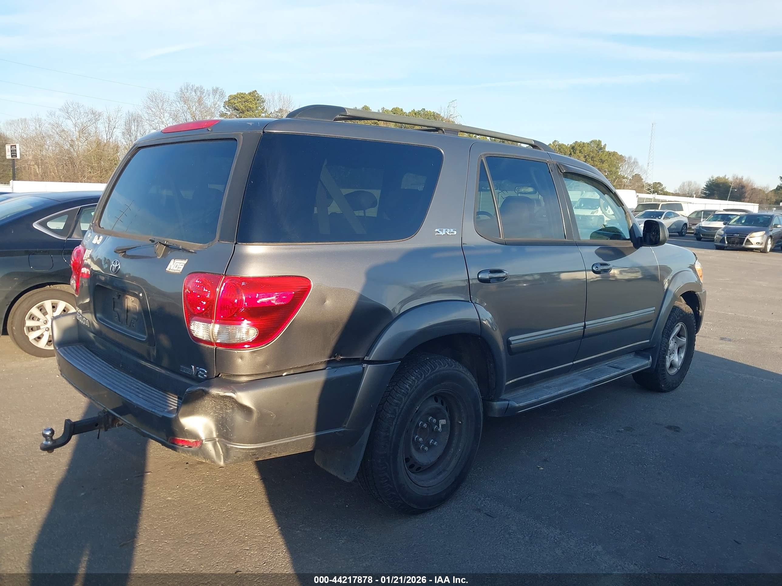 TOYOTA SEQUOIA image 4