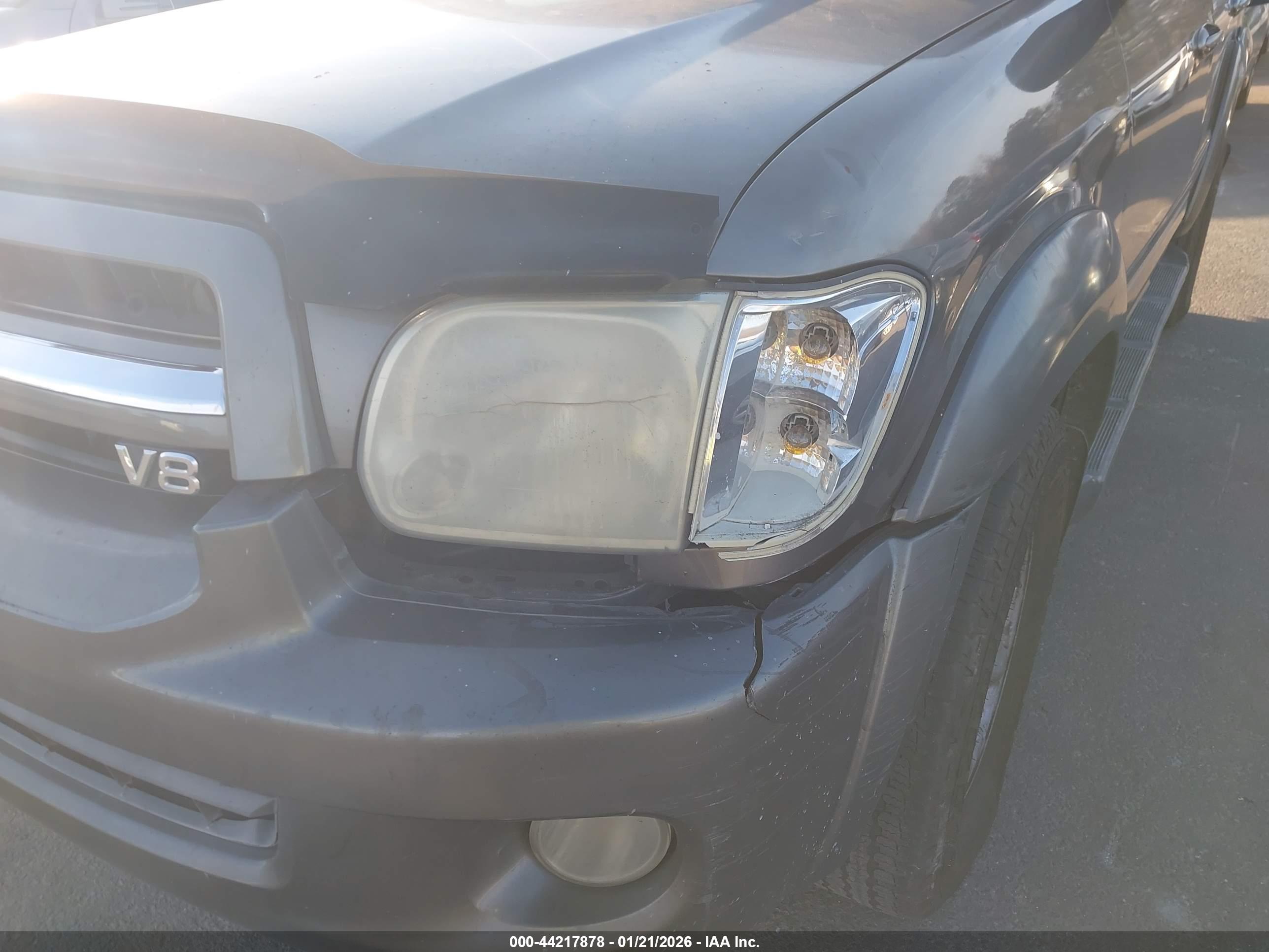 TOYOTA SEQUOIA image 6