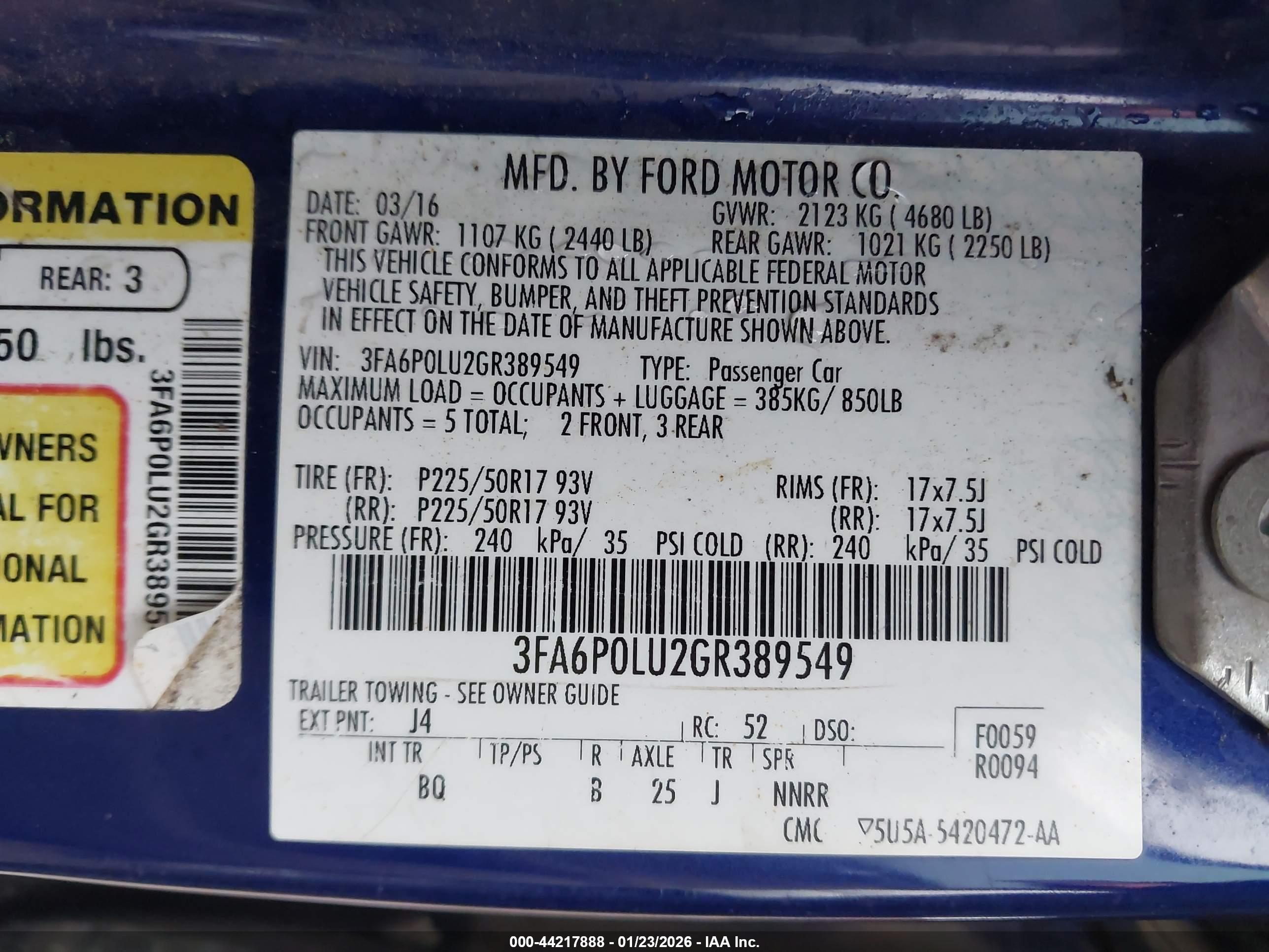 FORD FUSION image 9
