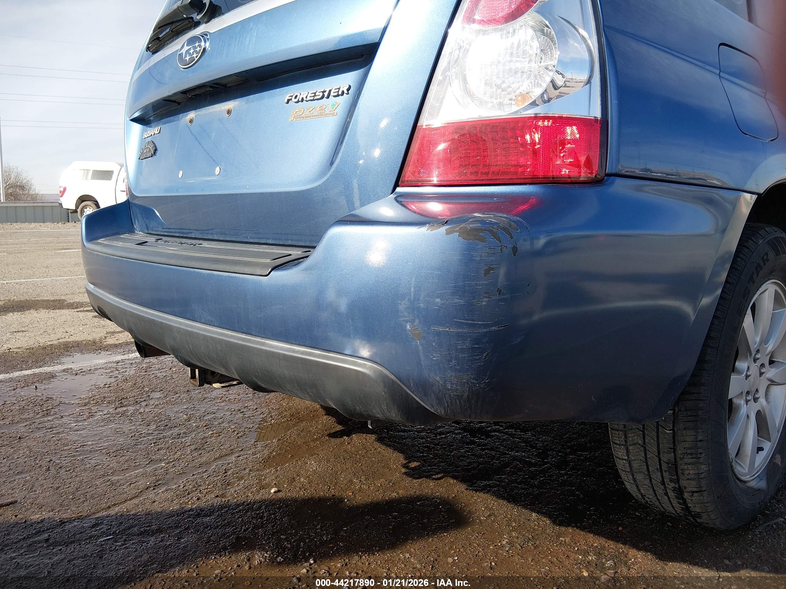SUBARU FORESTER image 6