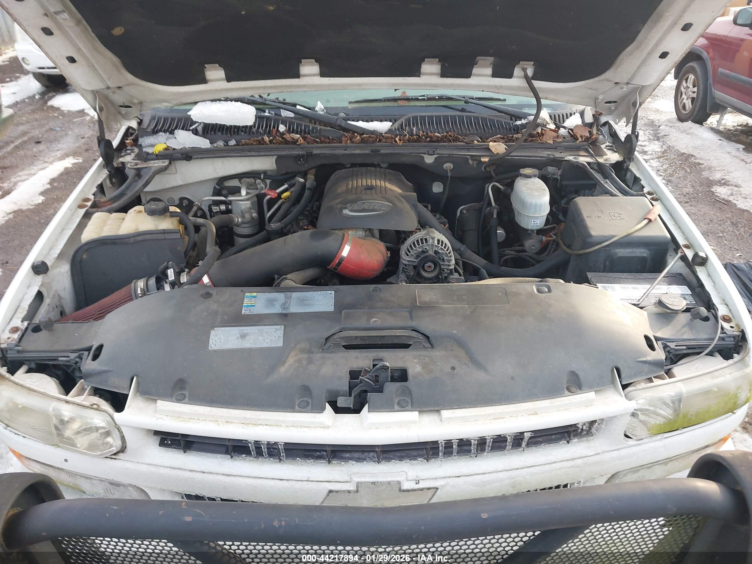CHEVROLET TAHOE image 10