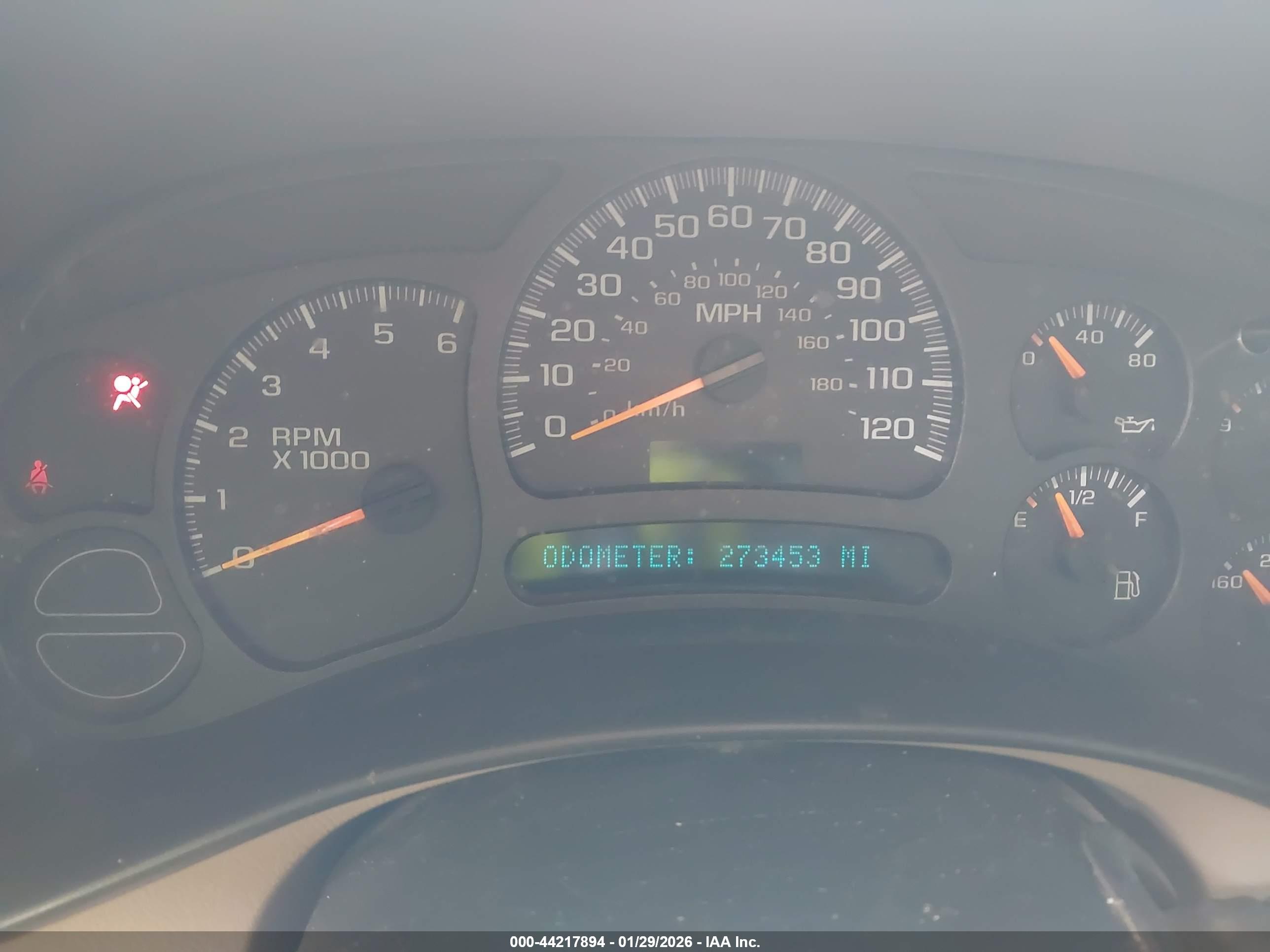 CHEVROLET TAHOE image 7