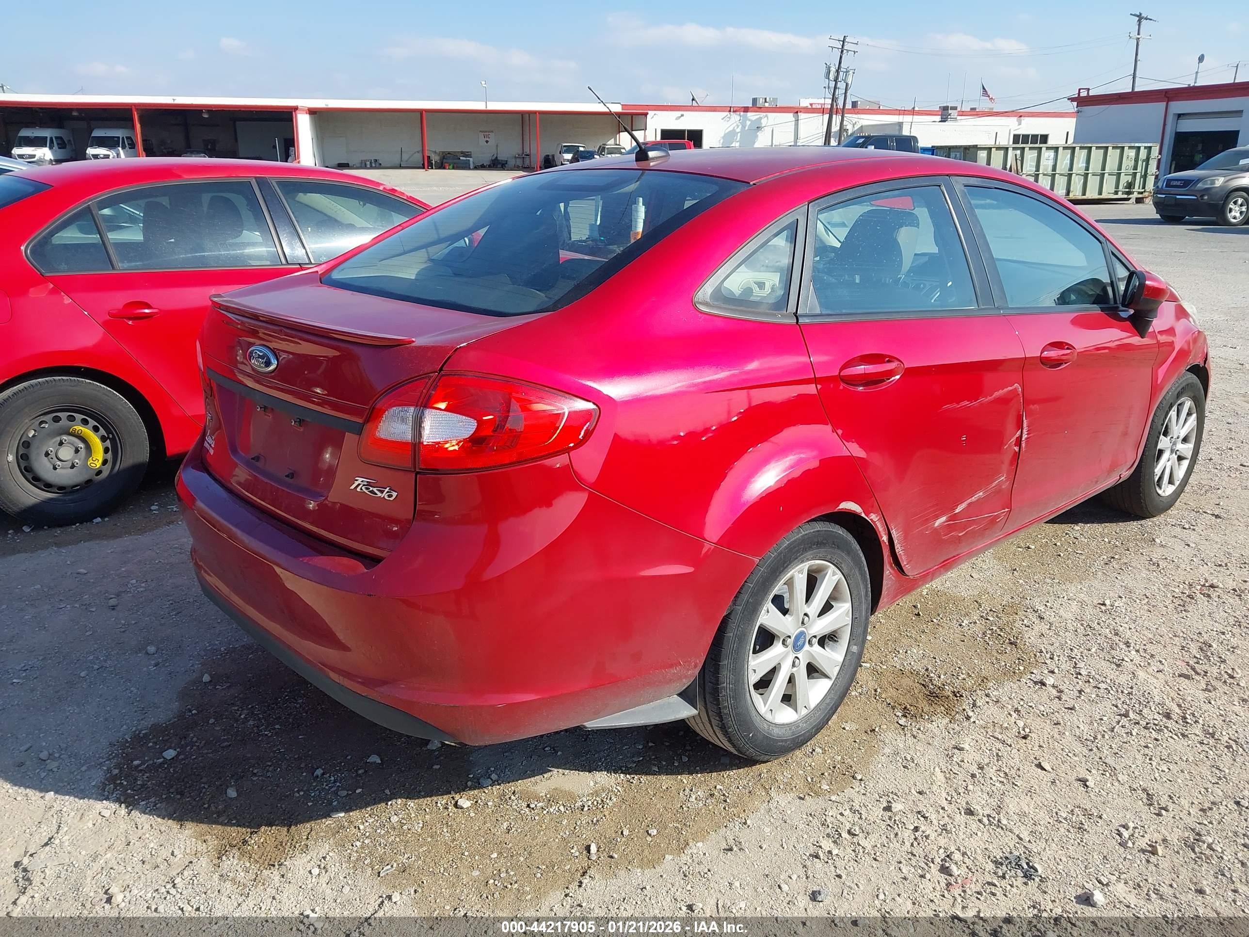 FORD FIESTA image 4