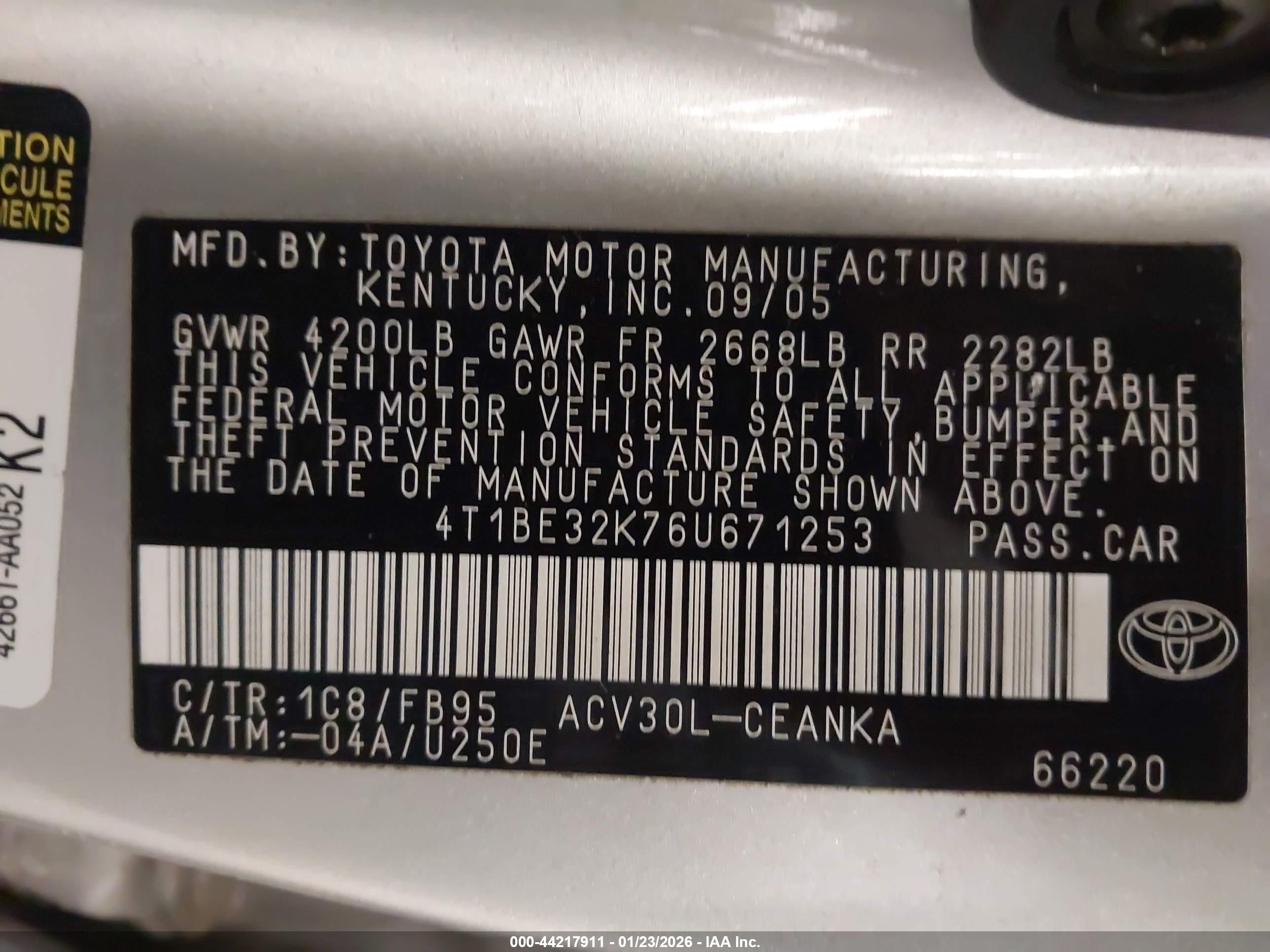 TOYOTA CAMRY image 9